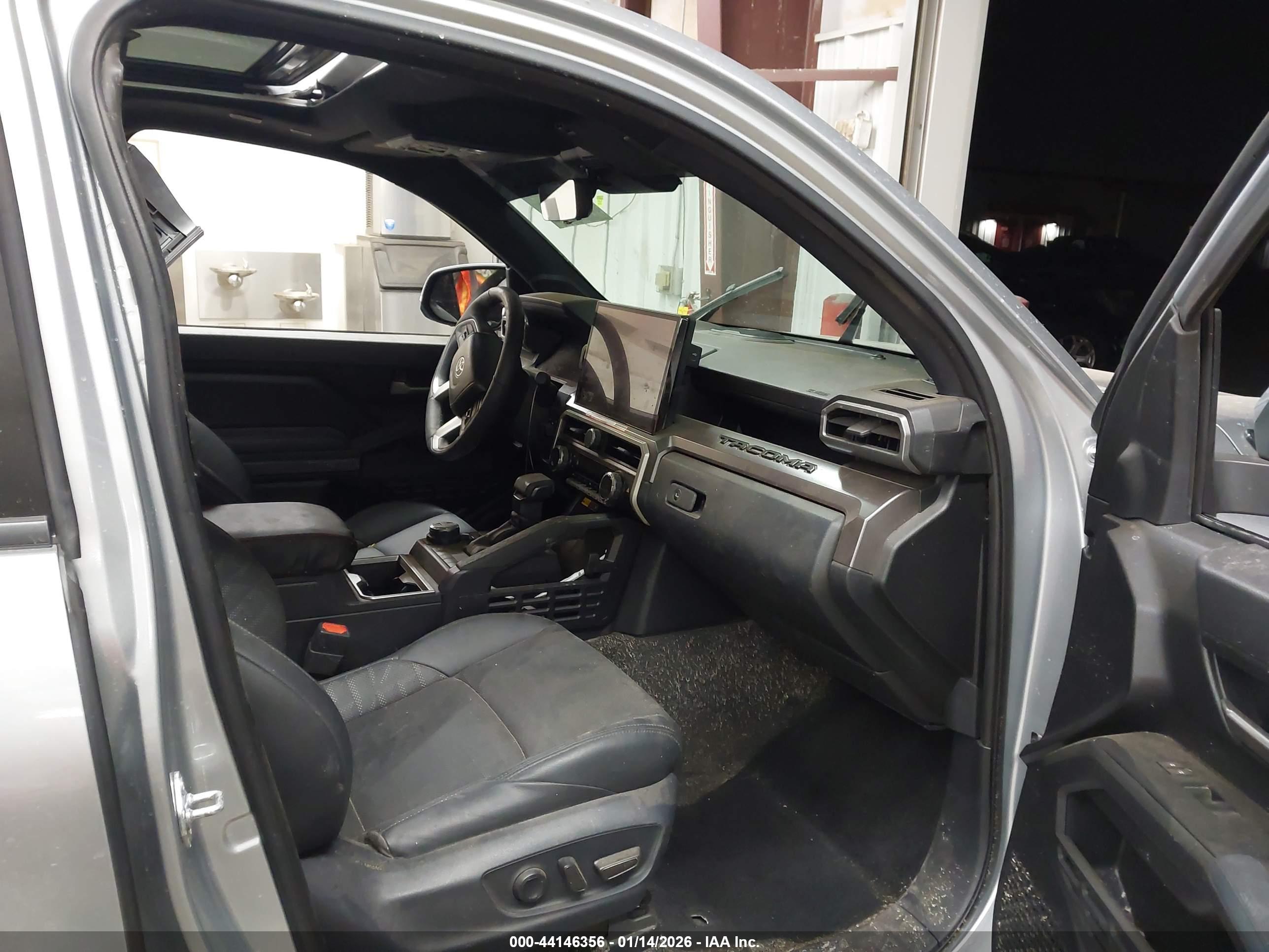 TOYOTA TACOMA image 5