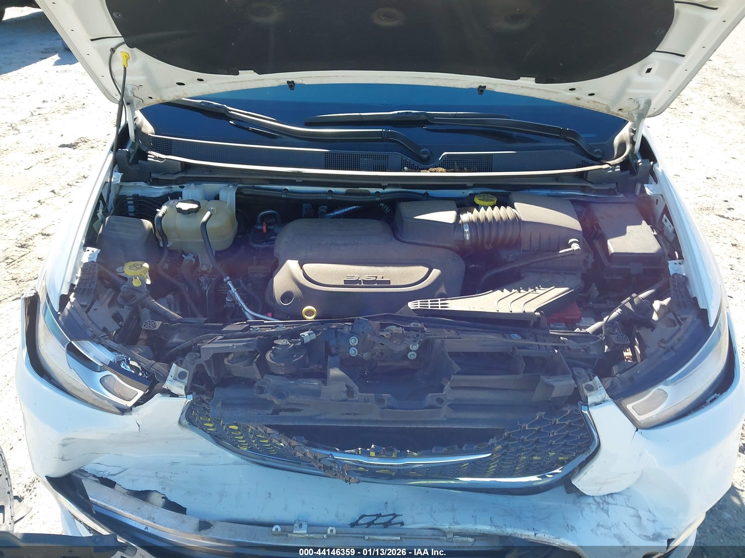 CHRYSLER PACIFICA image 10