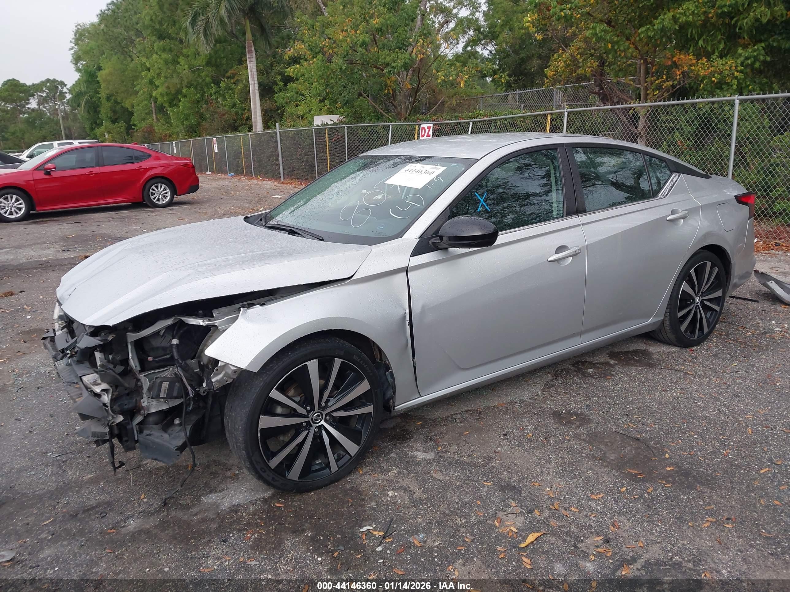 NISSAN ALTIMA image 2