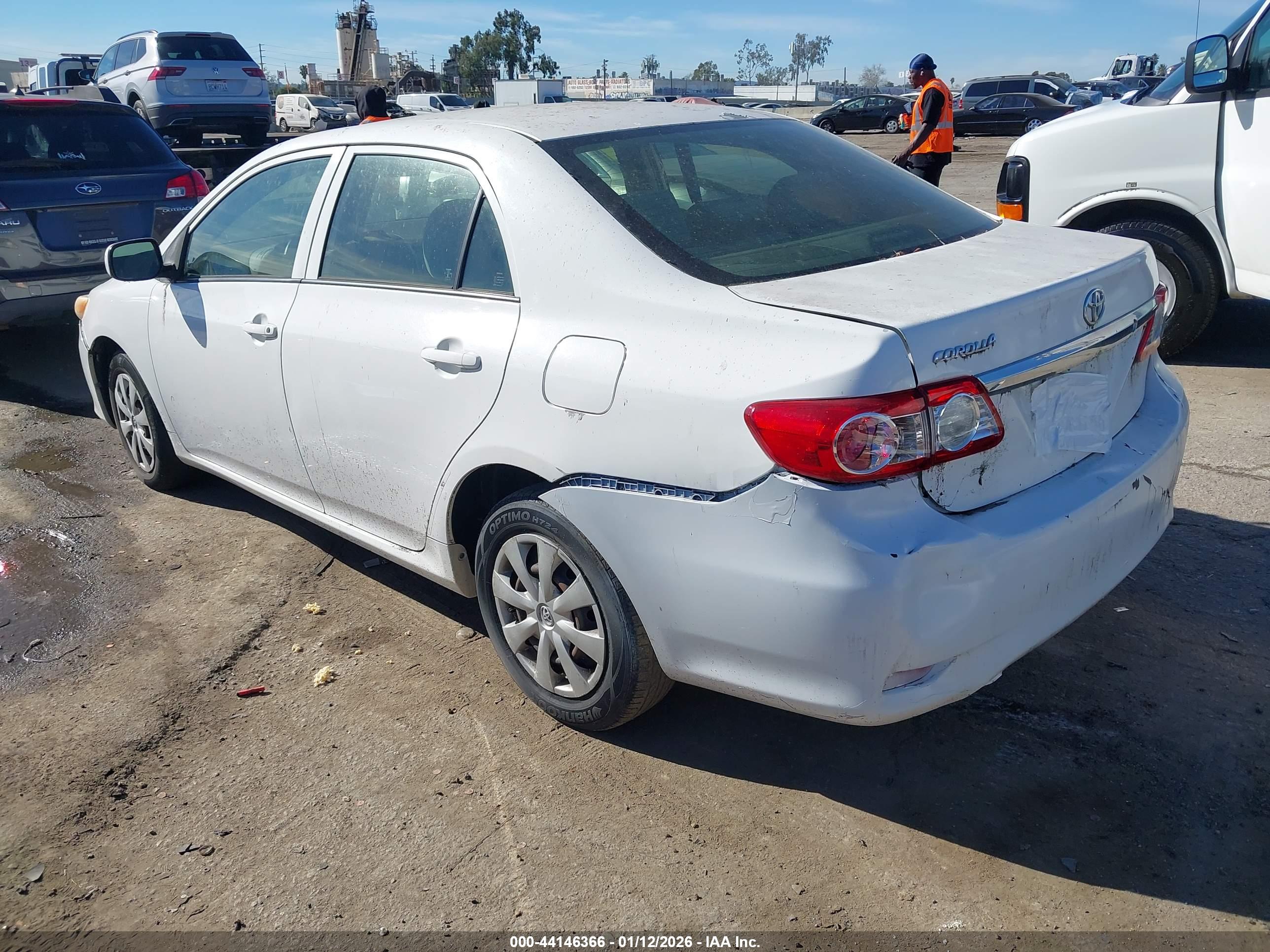 TOYOTA COROLLA image 3