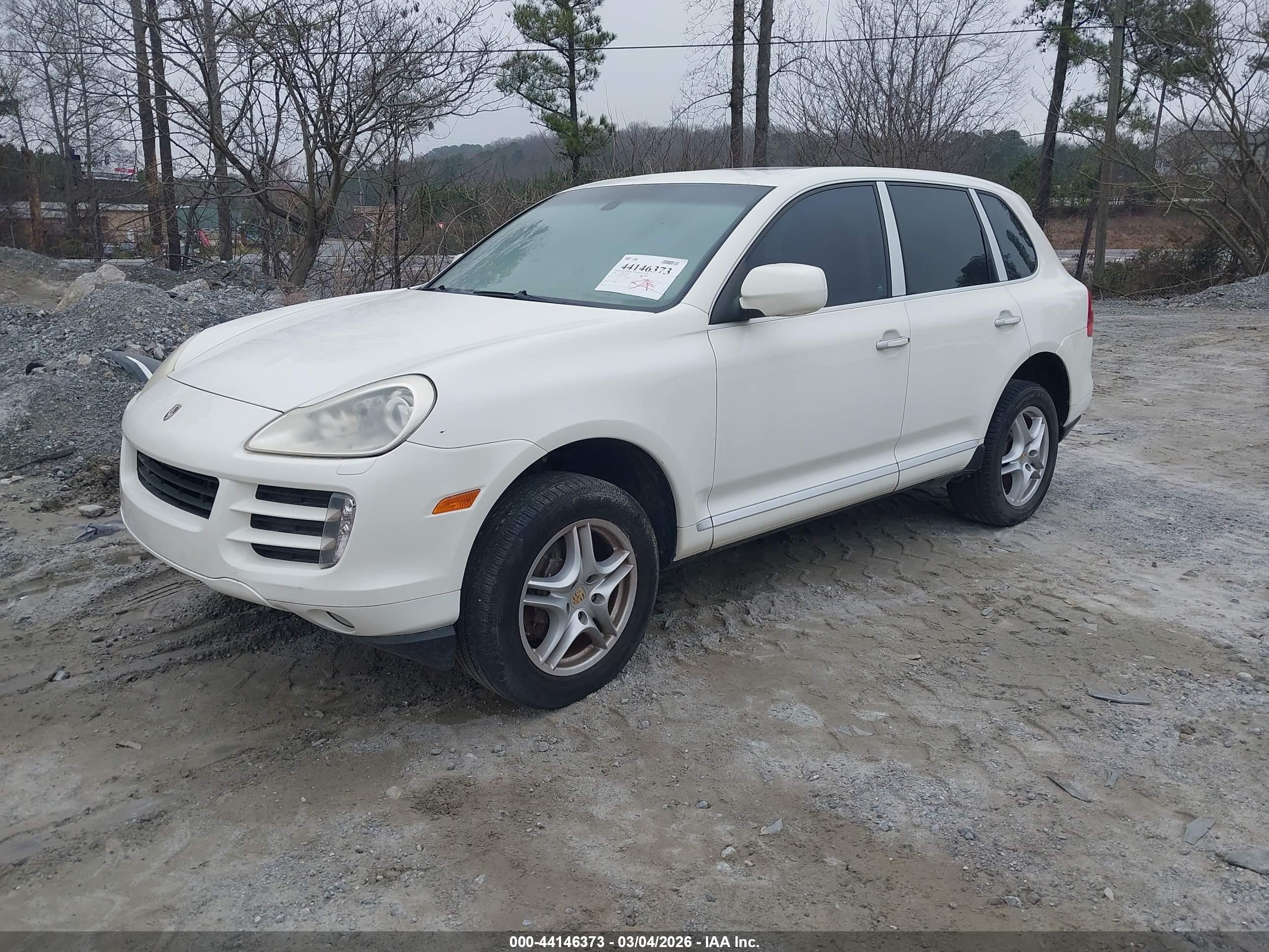 PORSCHE CAYENNE image 2