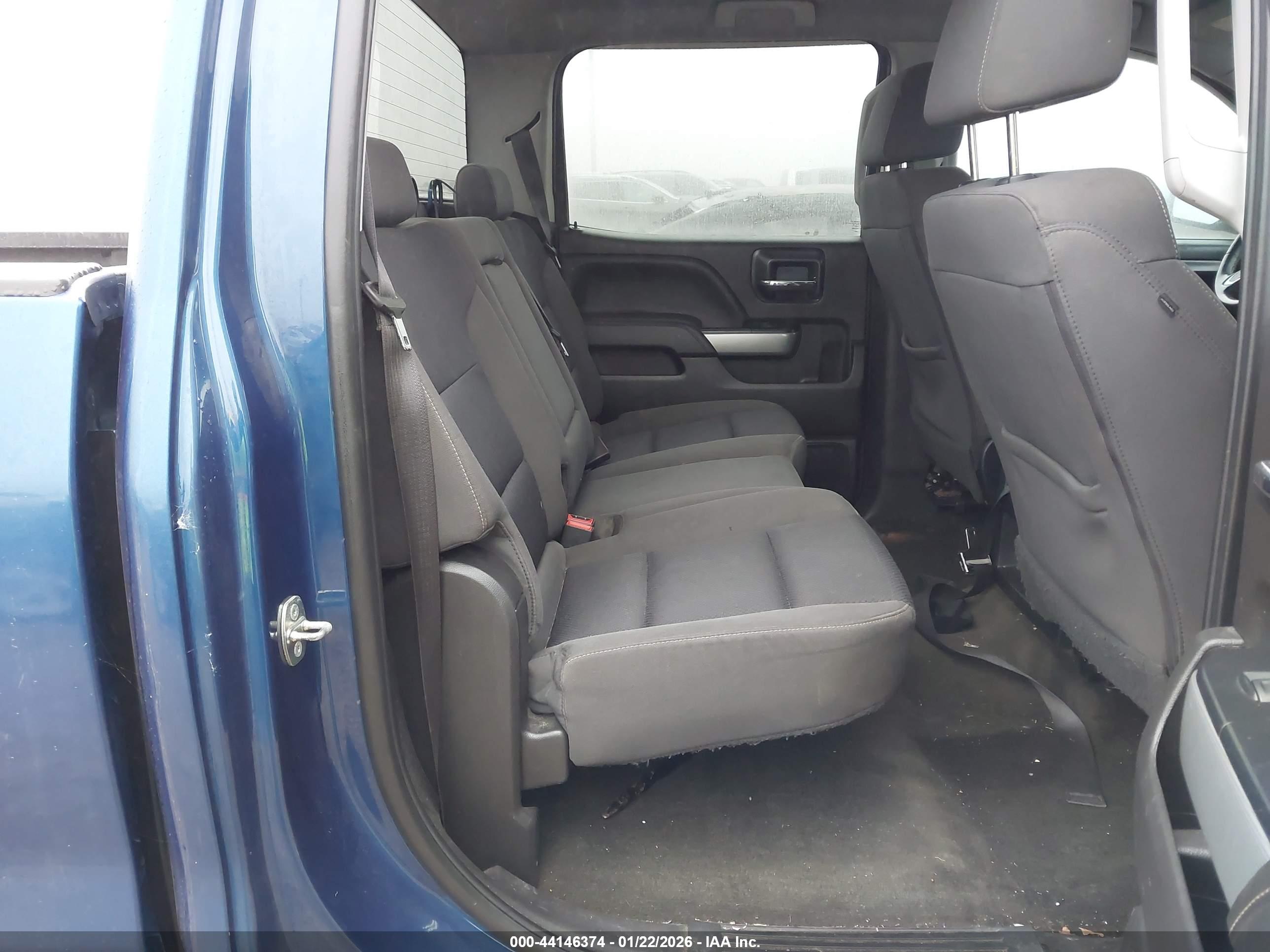 CHEVROLET SILVERADO image 8