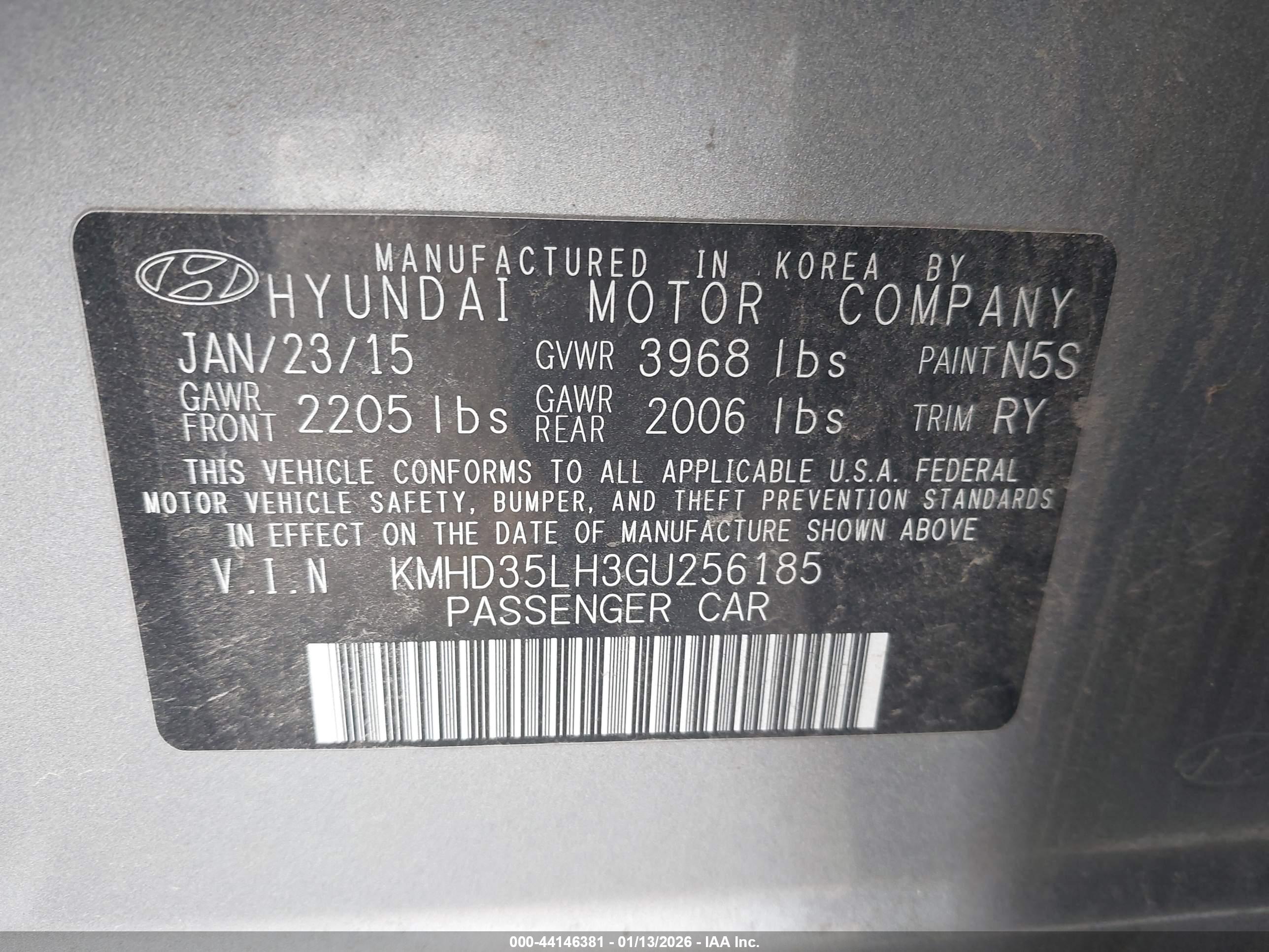 HYUNDAI ELANTRA image 9