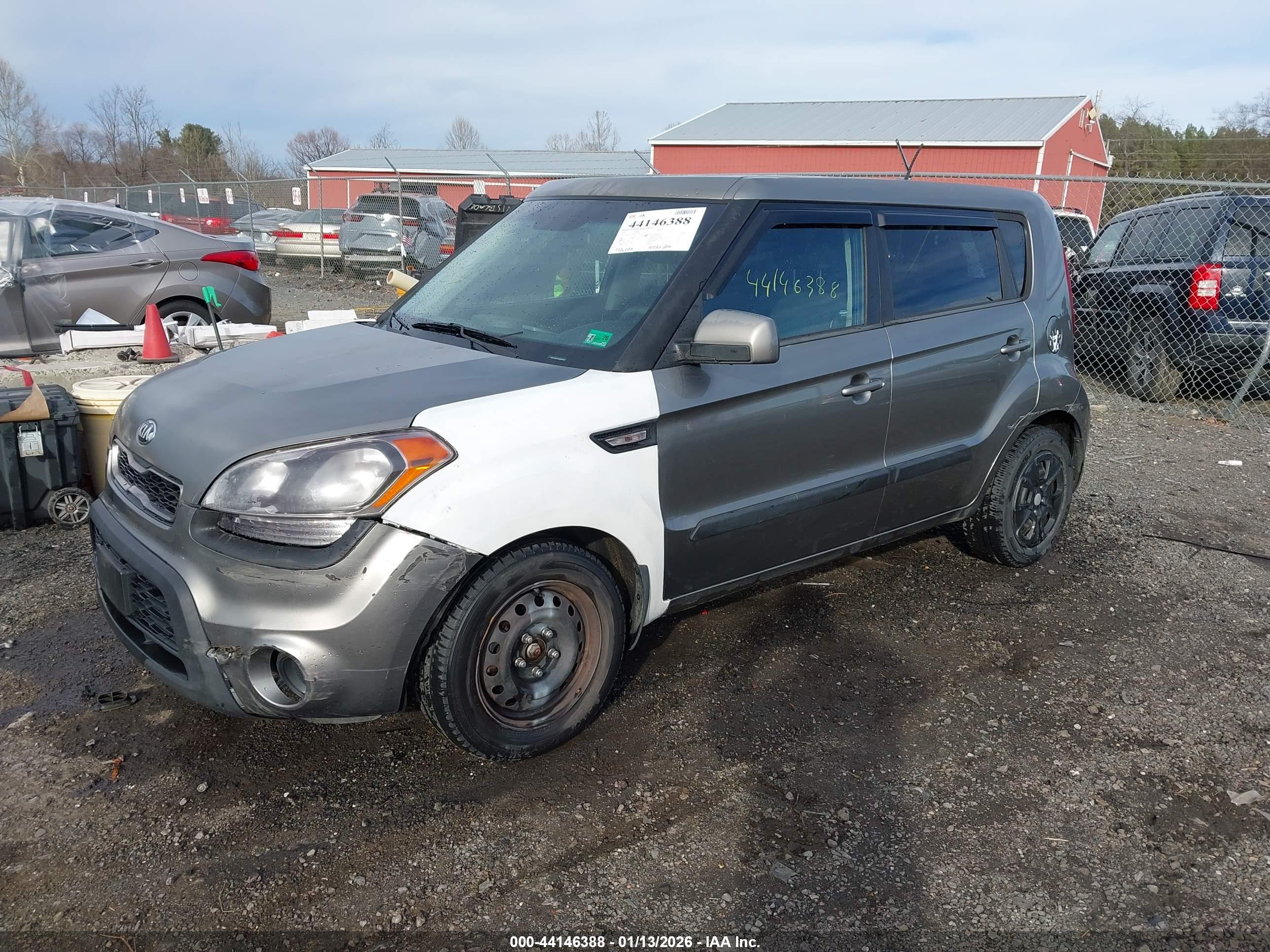 KIA SOUL image 2