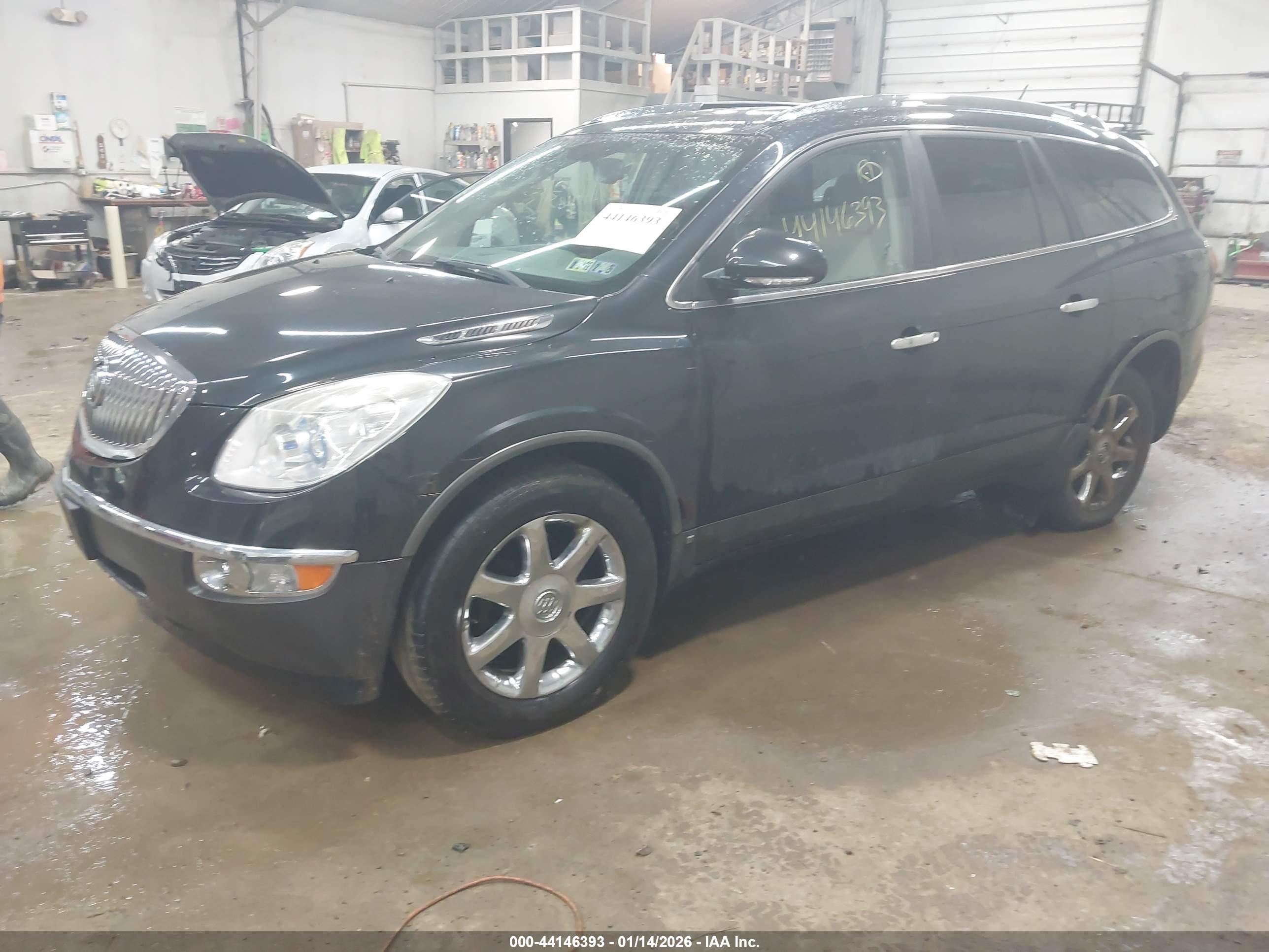 BUICK ENCLAVE image 2