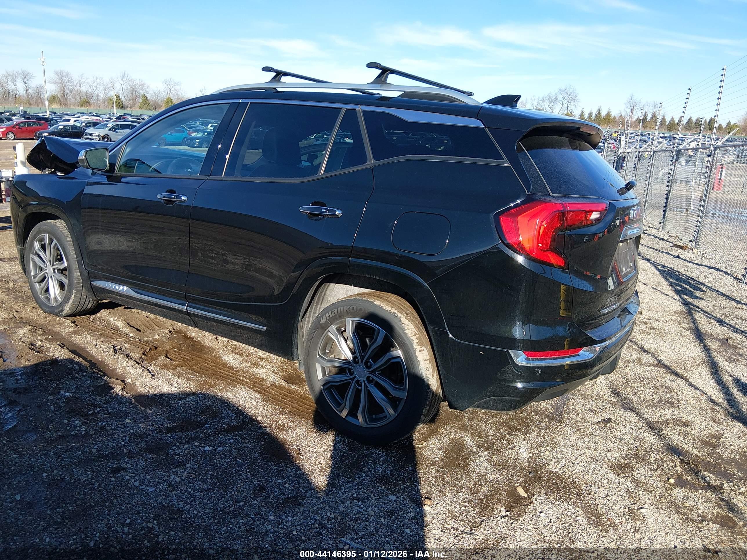 GMC TERRAIN image 3
