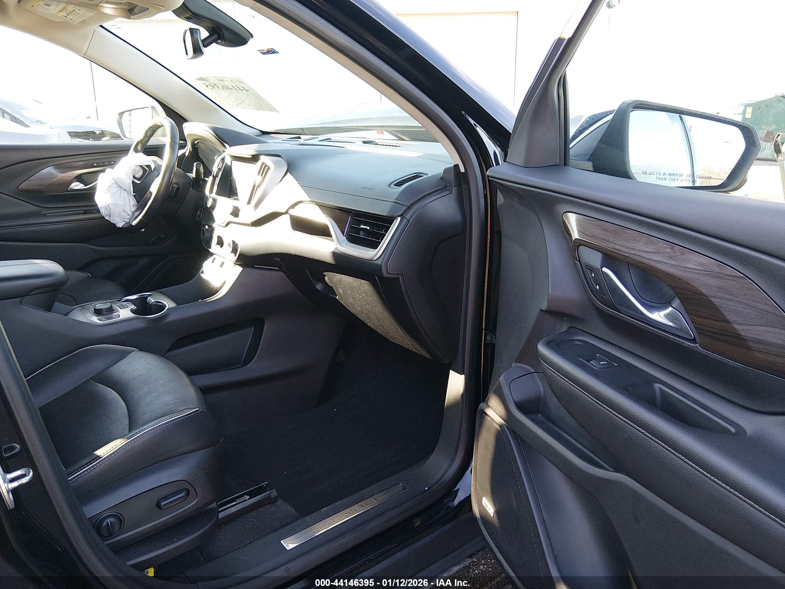 GMC TERRAIN image 5