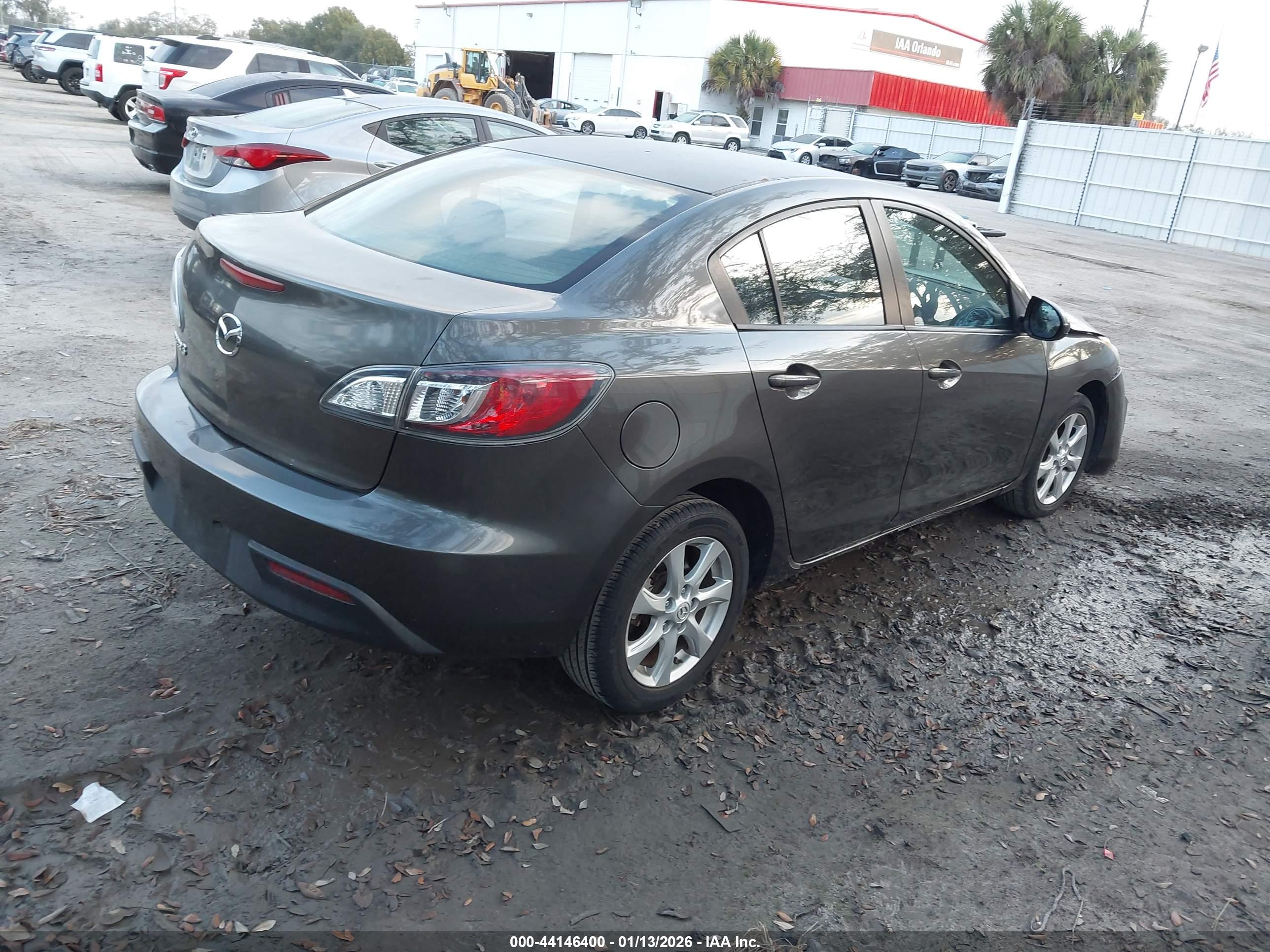 MAZDA MAZDA3 image 4
