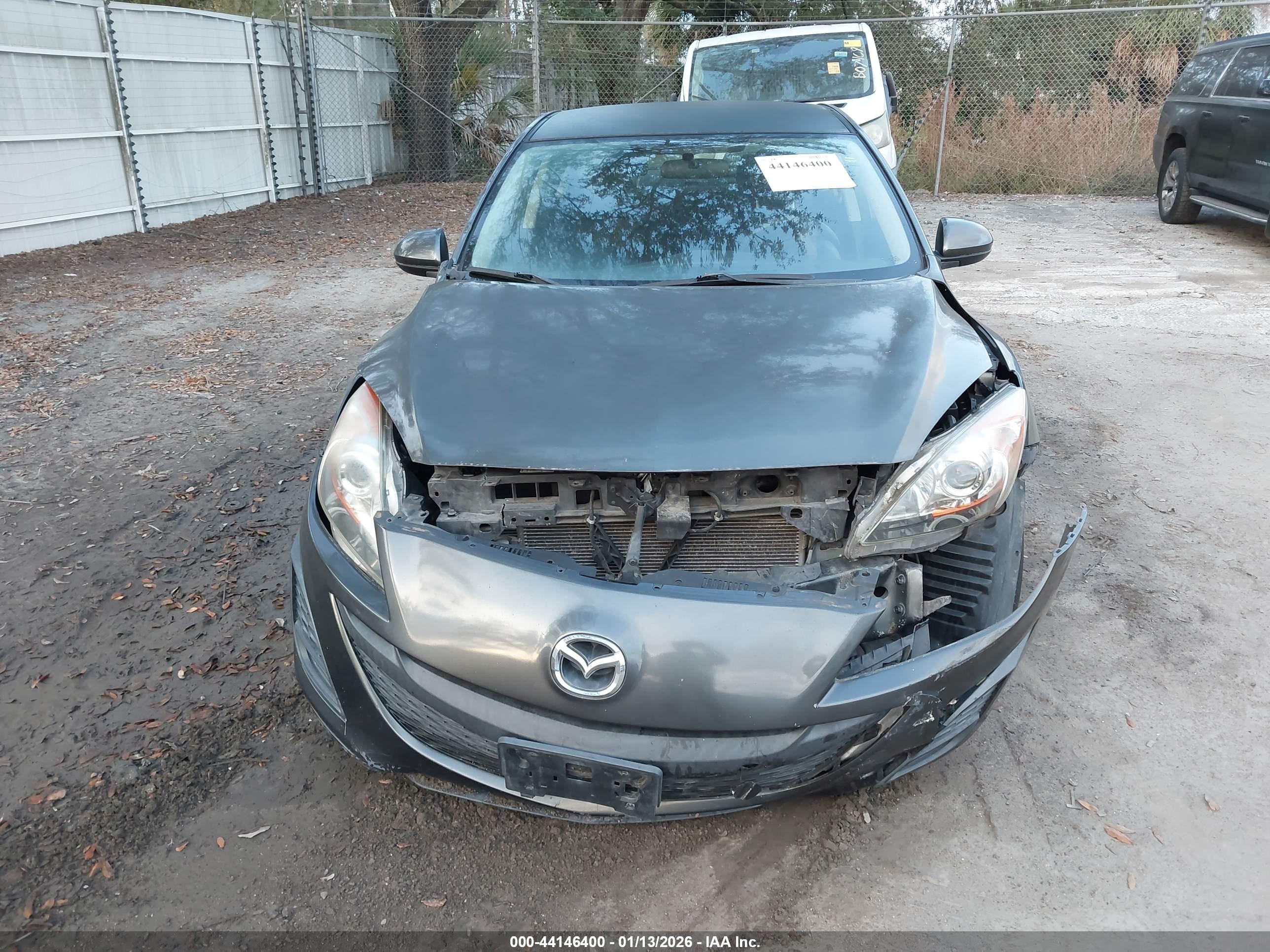 MAZDA MAZDA3 image 6
