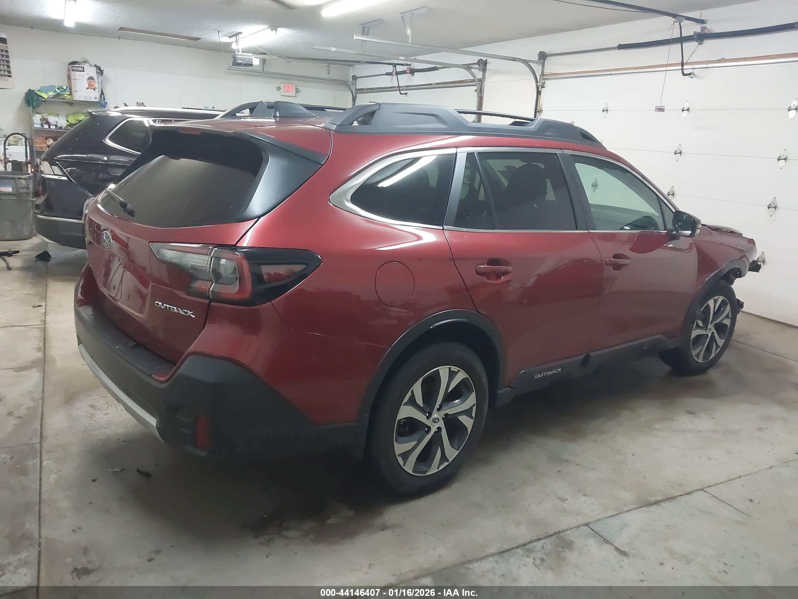 SUBARU OUTBACK image 4