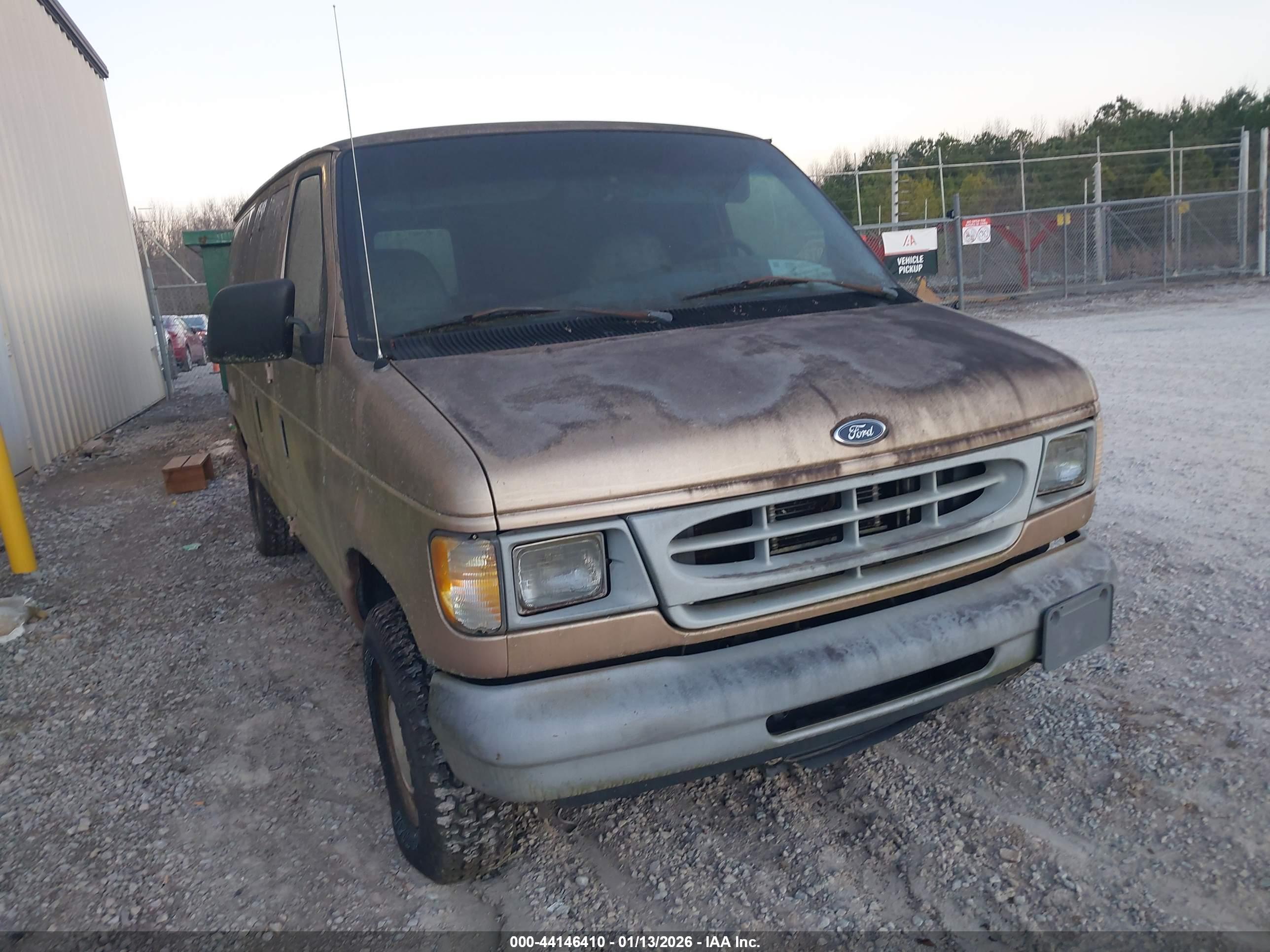 FORD ECONOLINE image 6