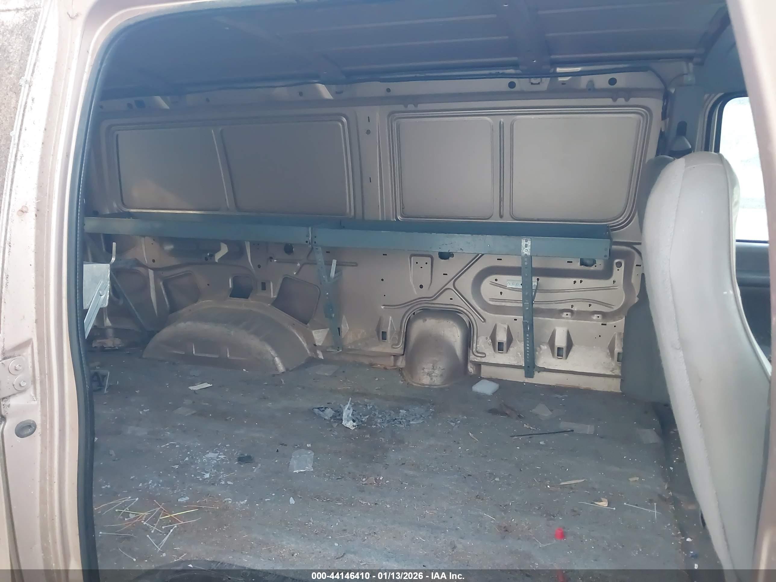 FORD ECONOLINE image 8