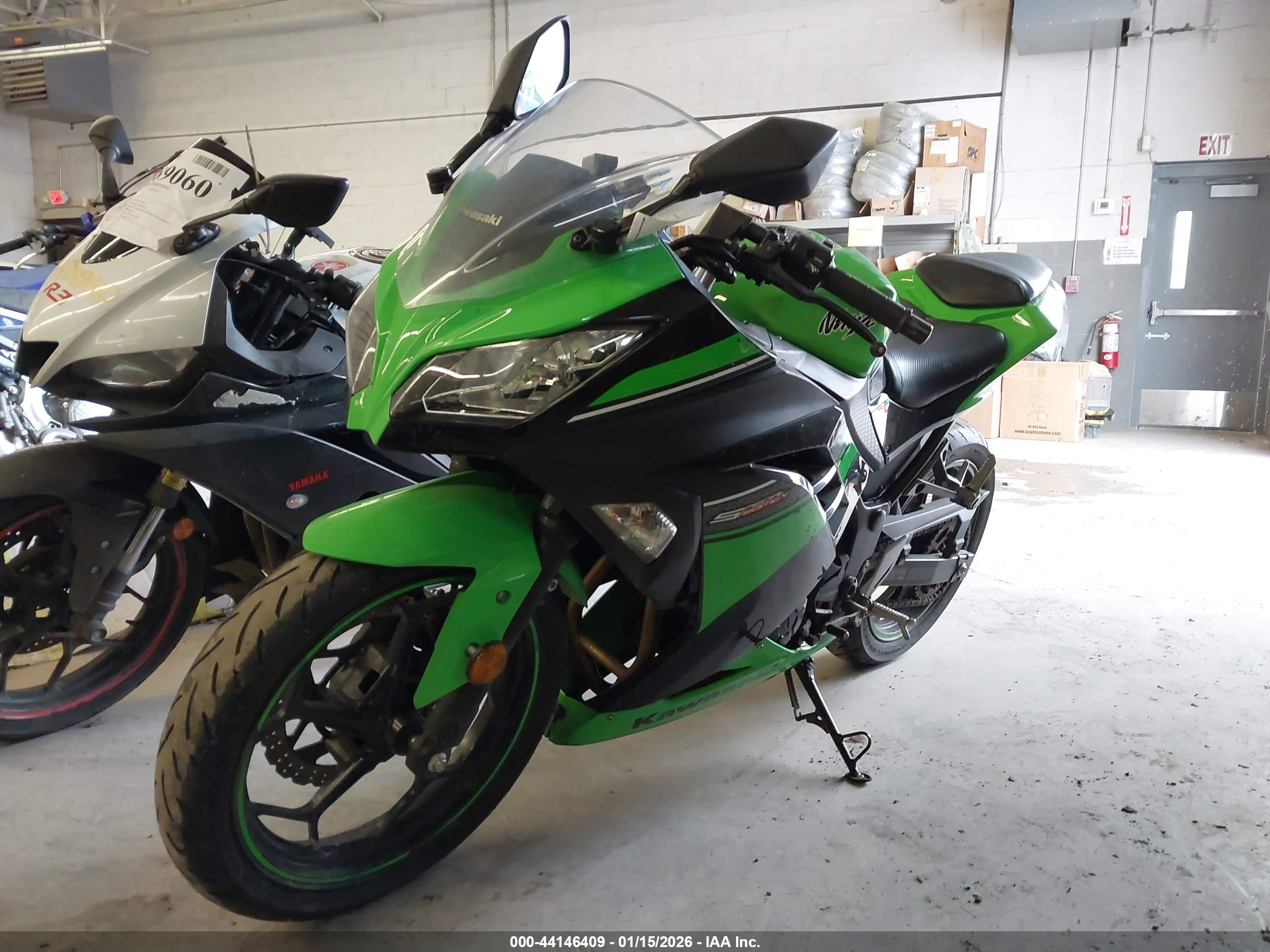 KAWASAKI EX300 image 2