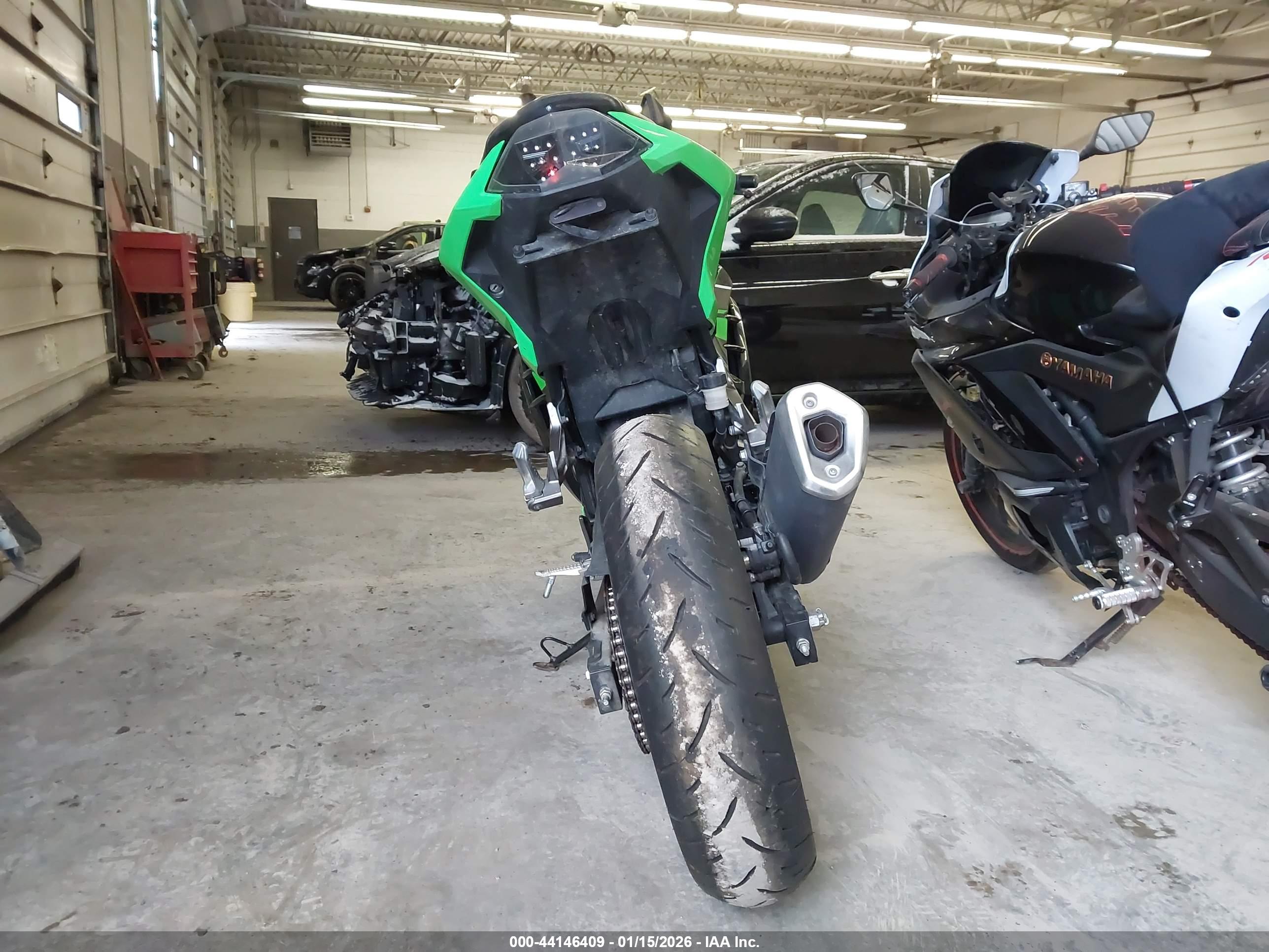 KAWASAKI EX300 image 6