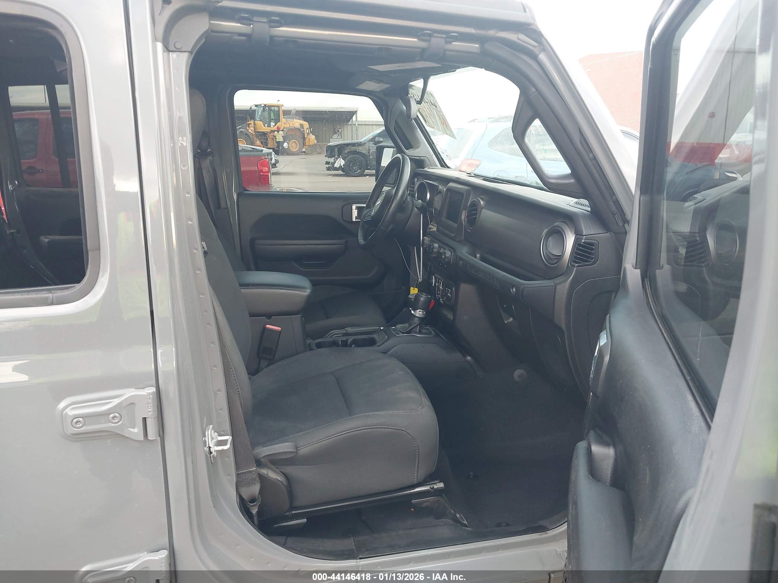 JEEP WRANGLER image 5