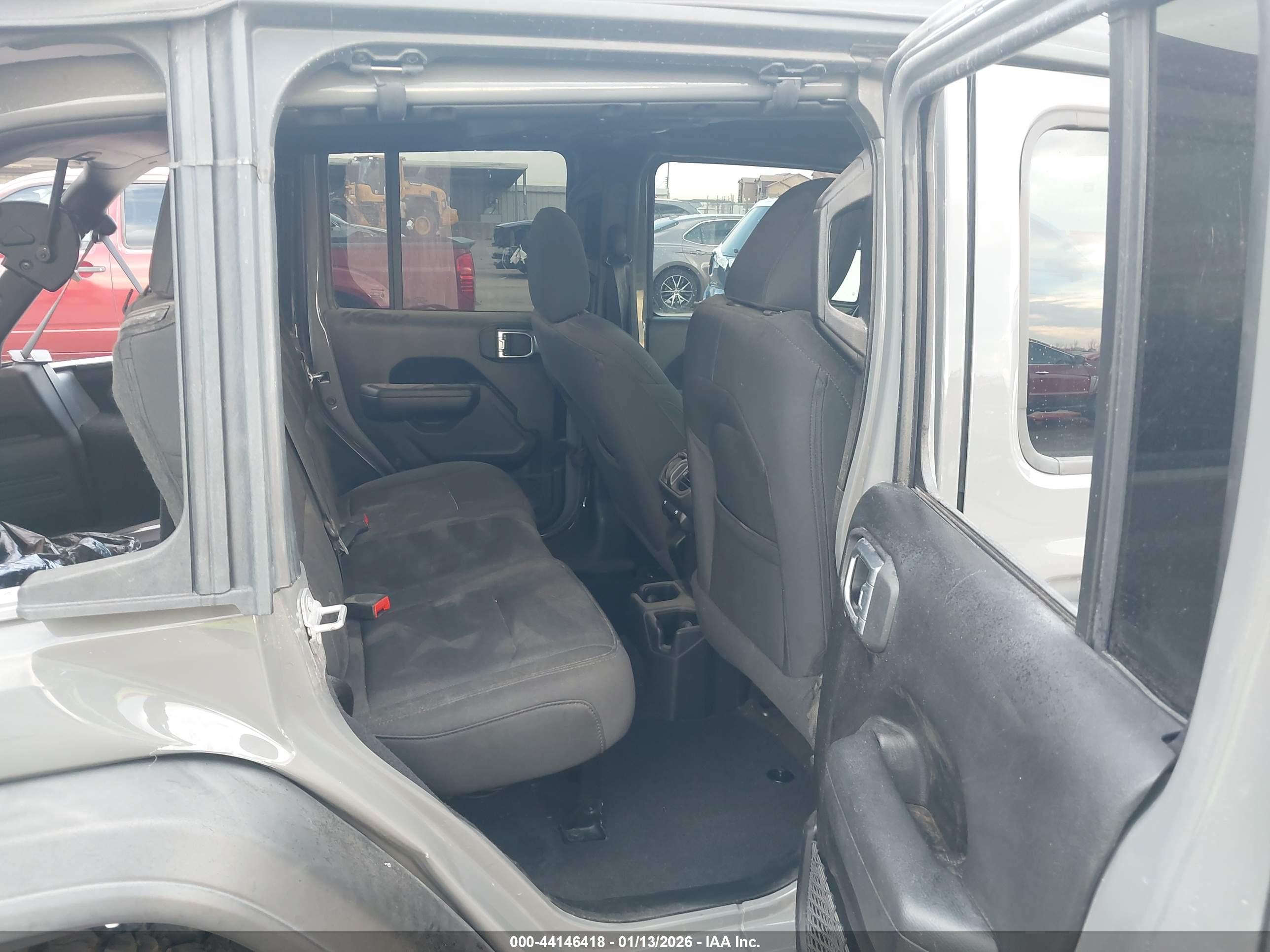 JEEP WRANGLER image 8