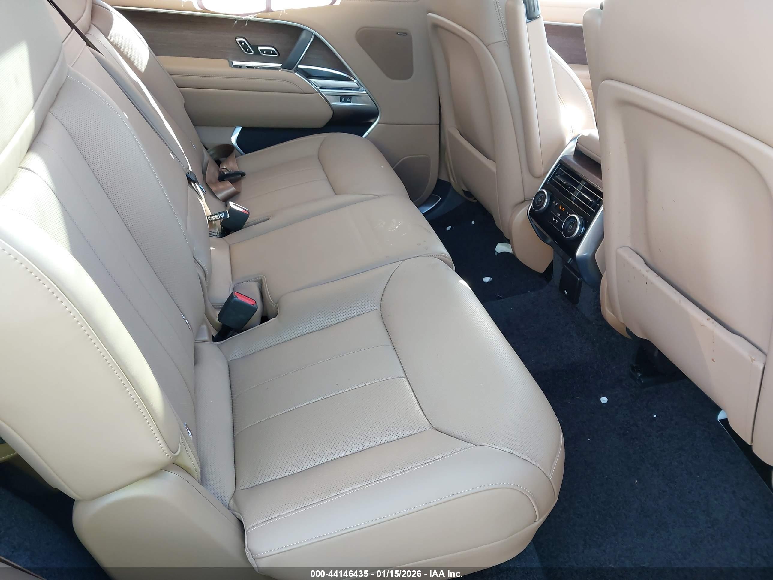 LAND ROVER image 8