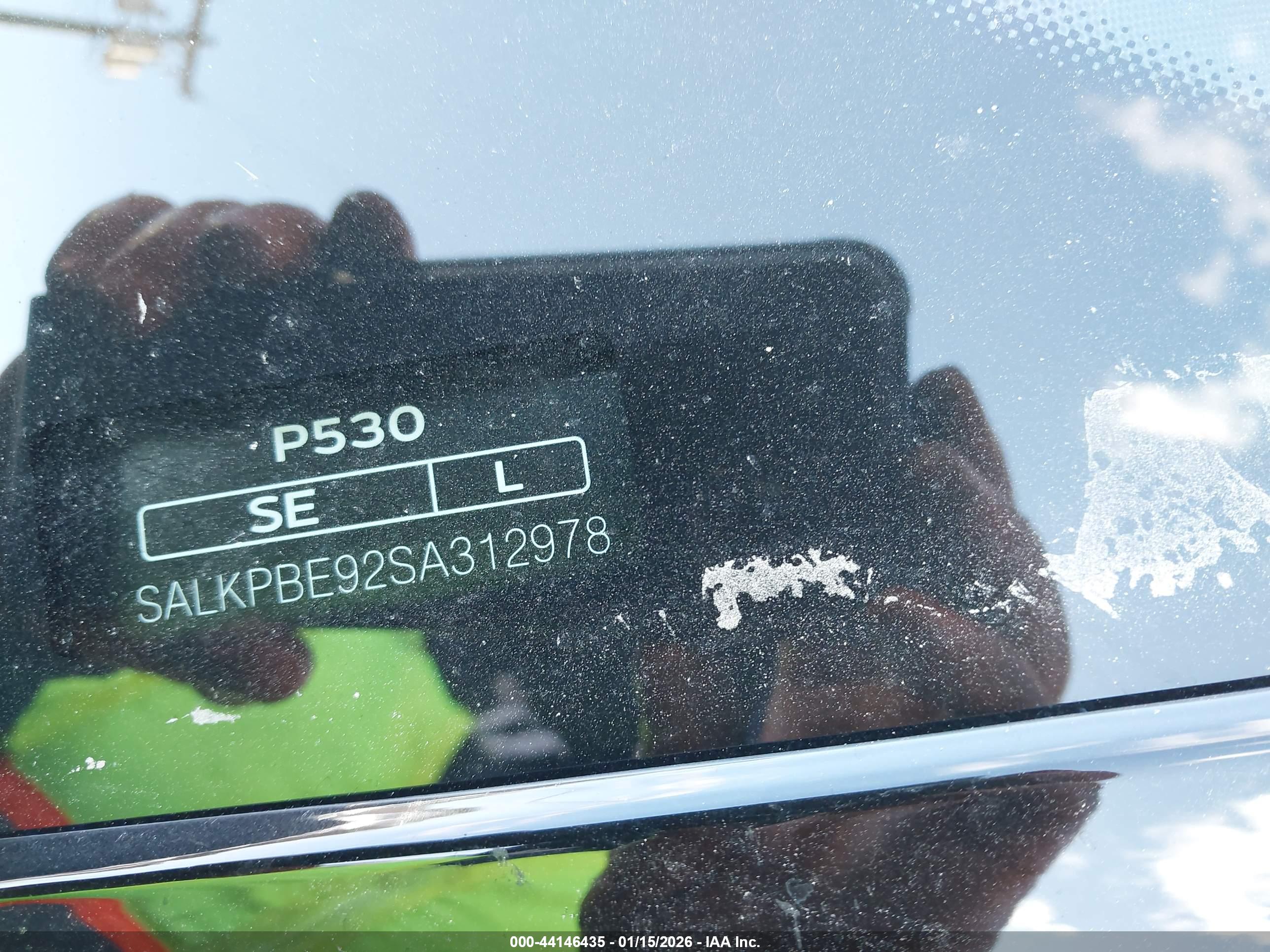 LAND ROVER image 9