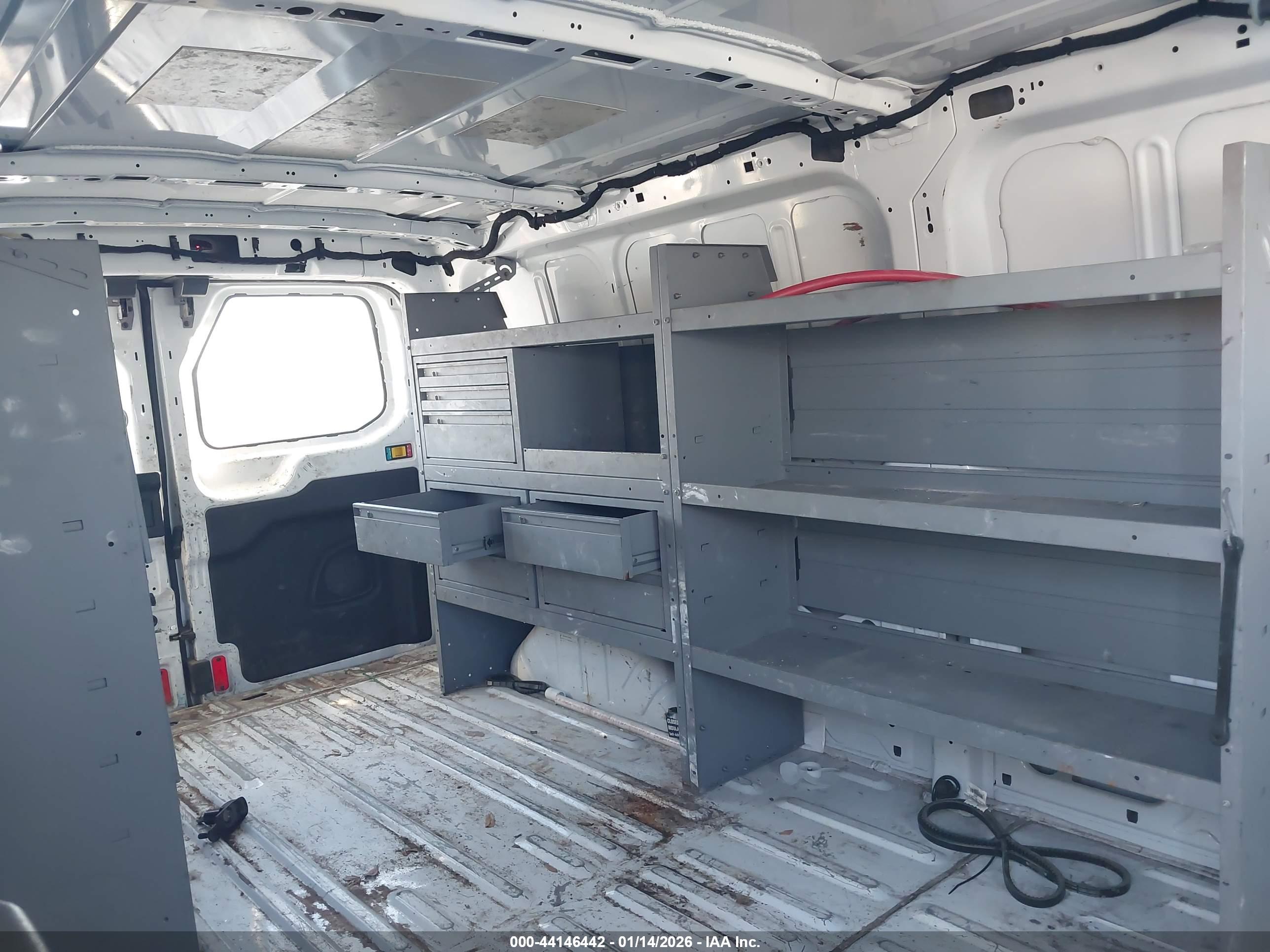 FORD TRANSIT-250 image 8