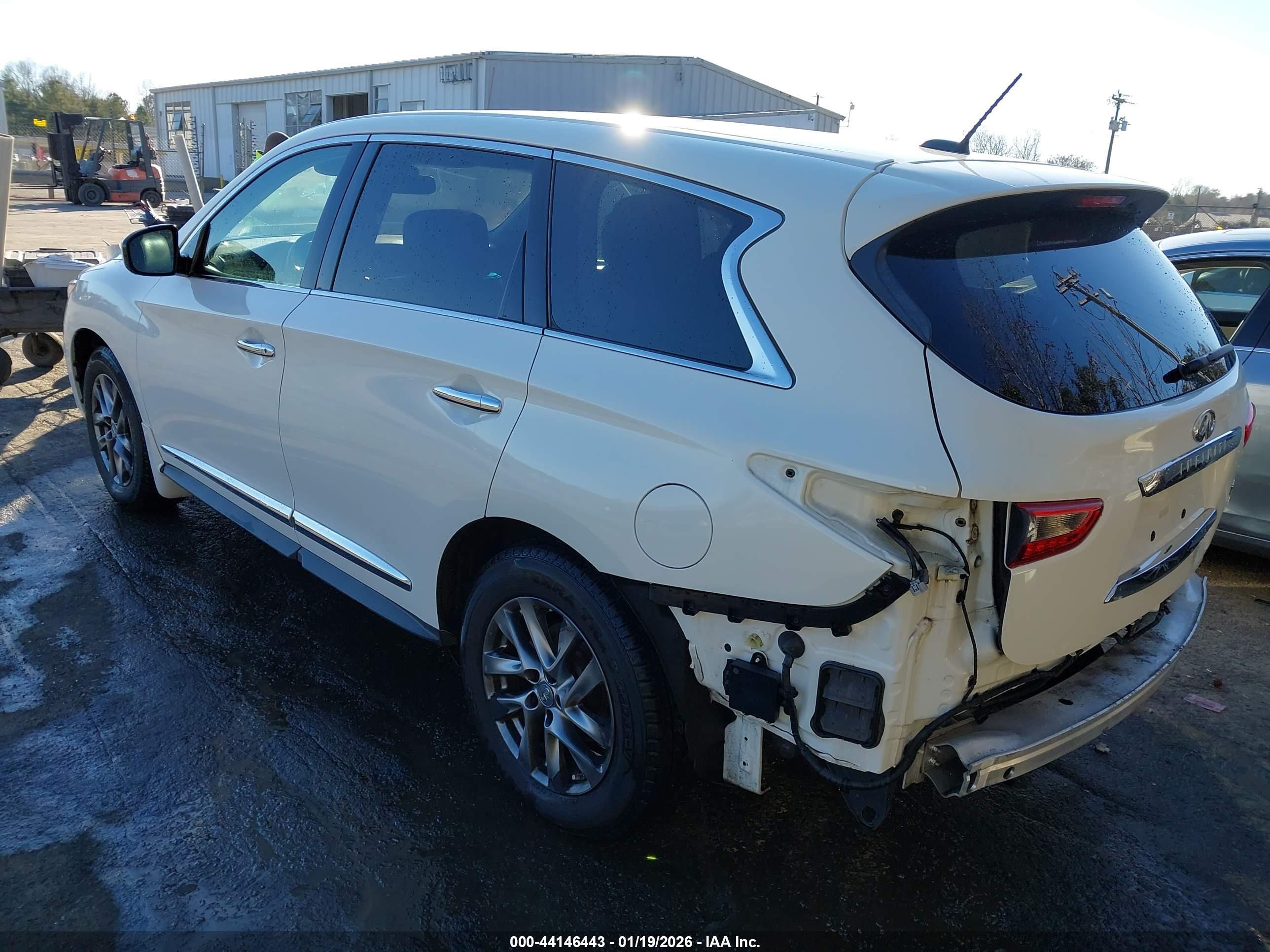 INFINITI JX35 image 3