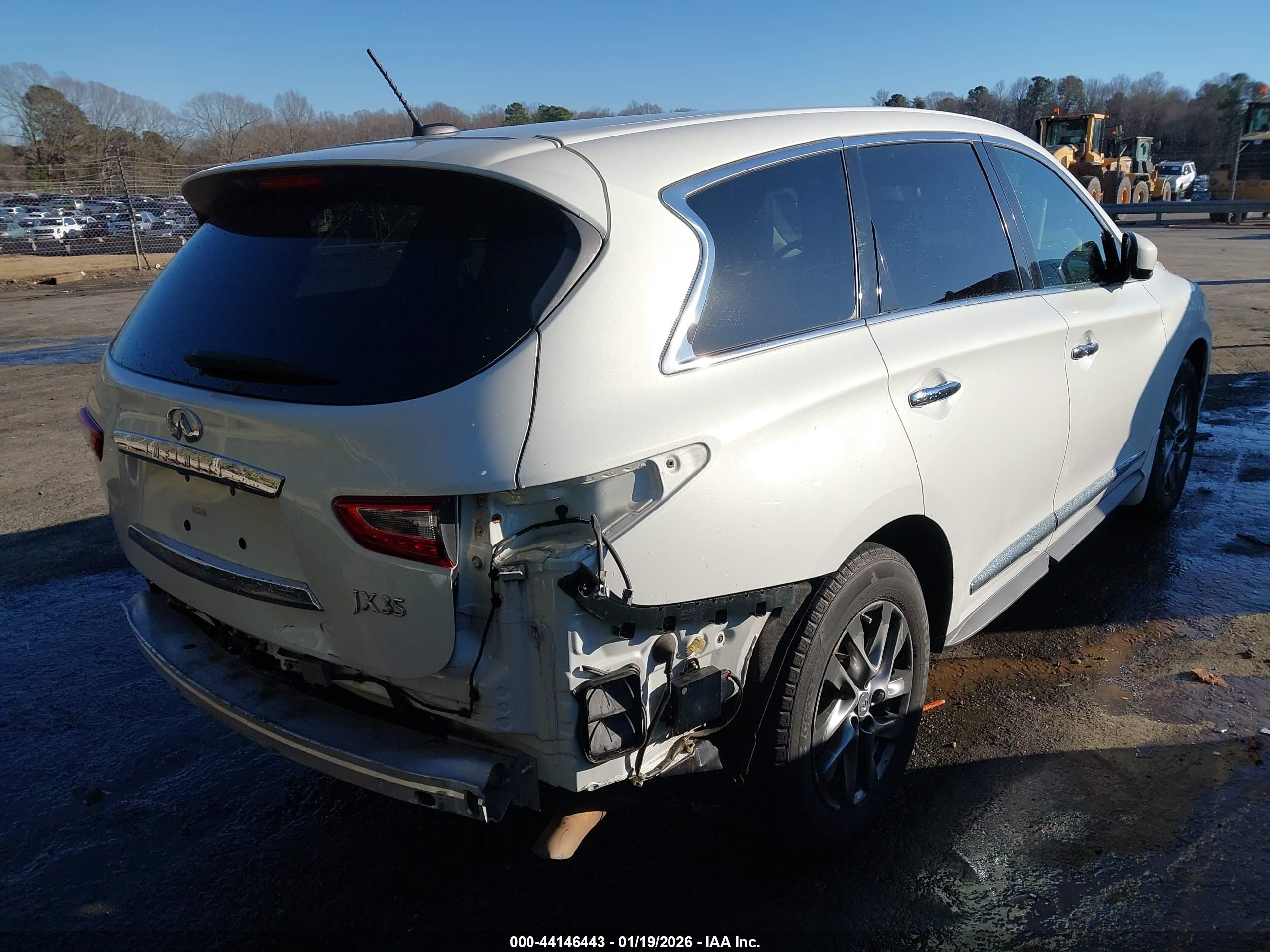 INFINITI JX35 image 4