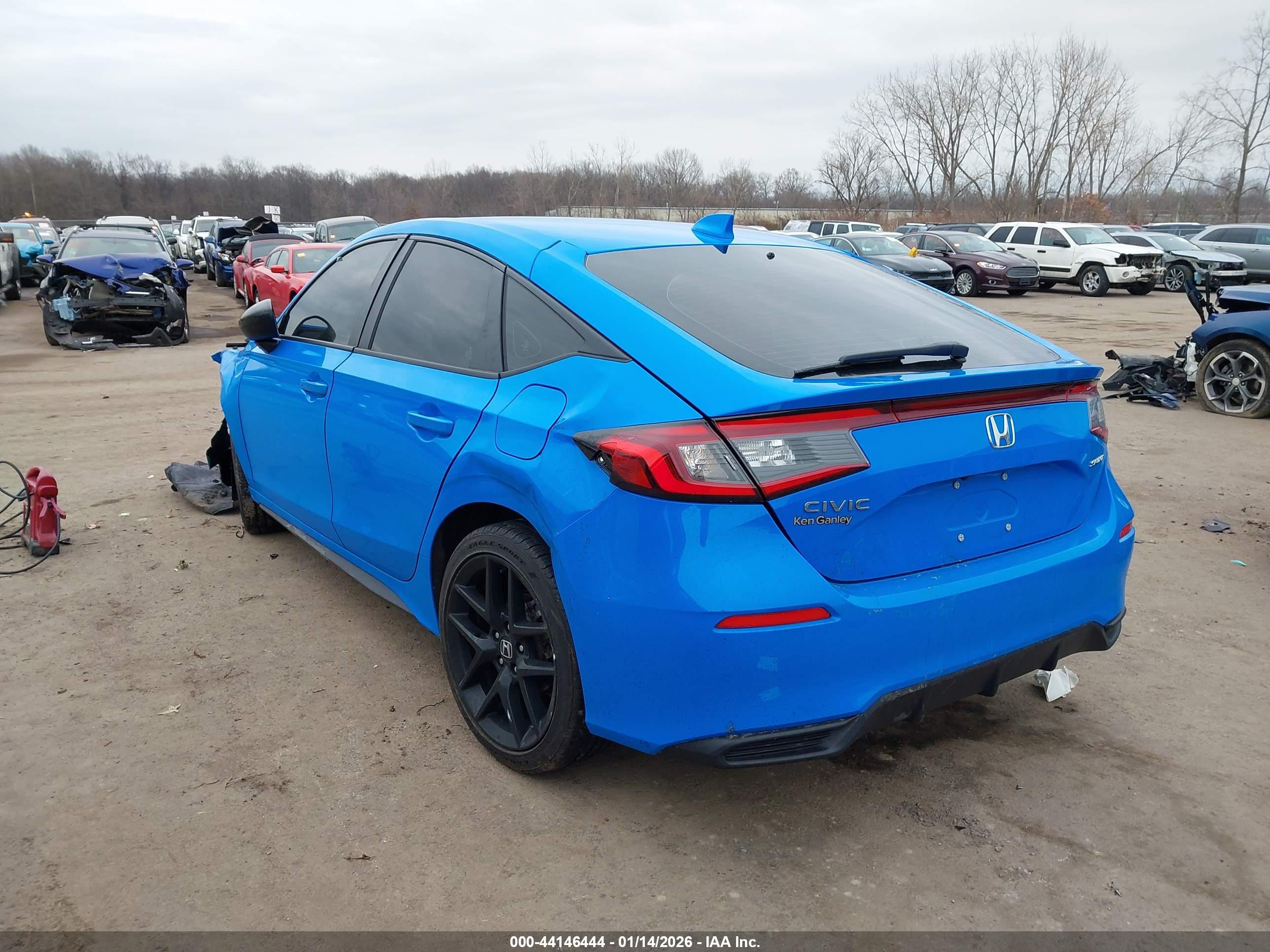 HONDA CIVIC image 3