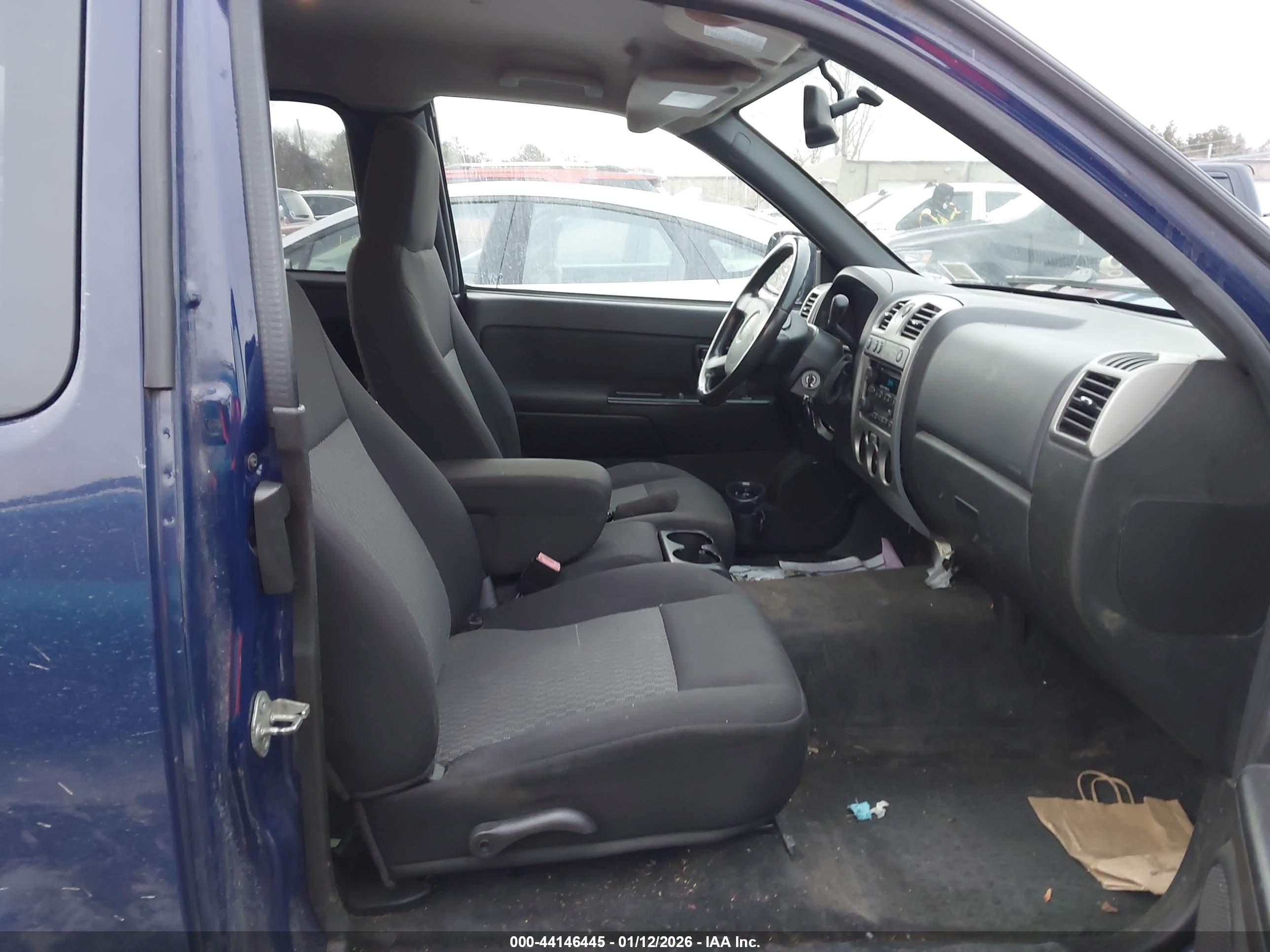 CHEVROLET COLORADO image 5
