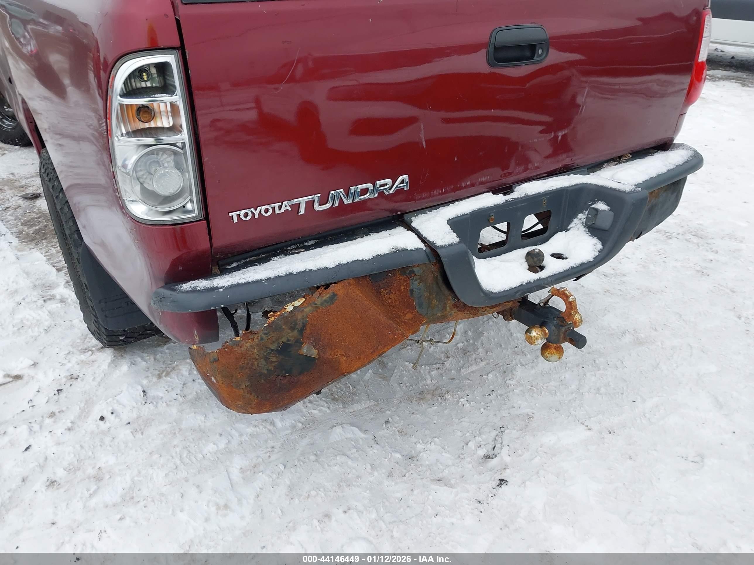 TOYOTA TUNDRA image 6