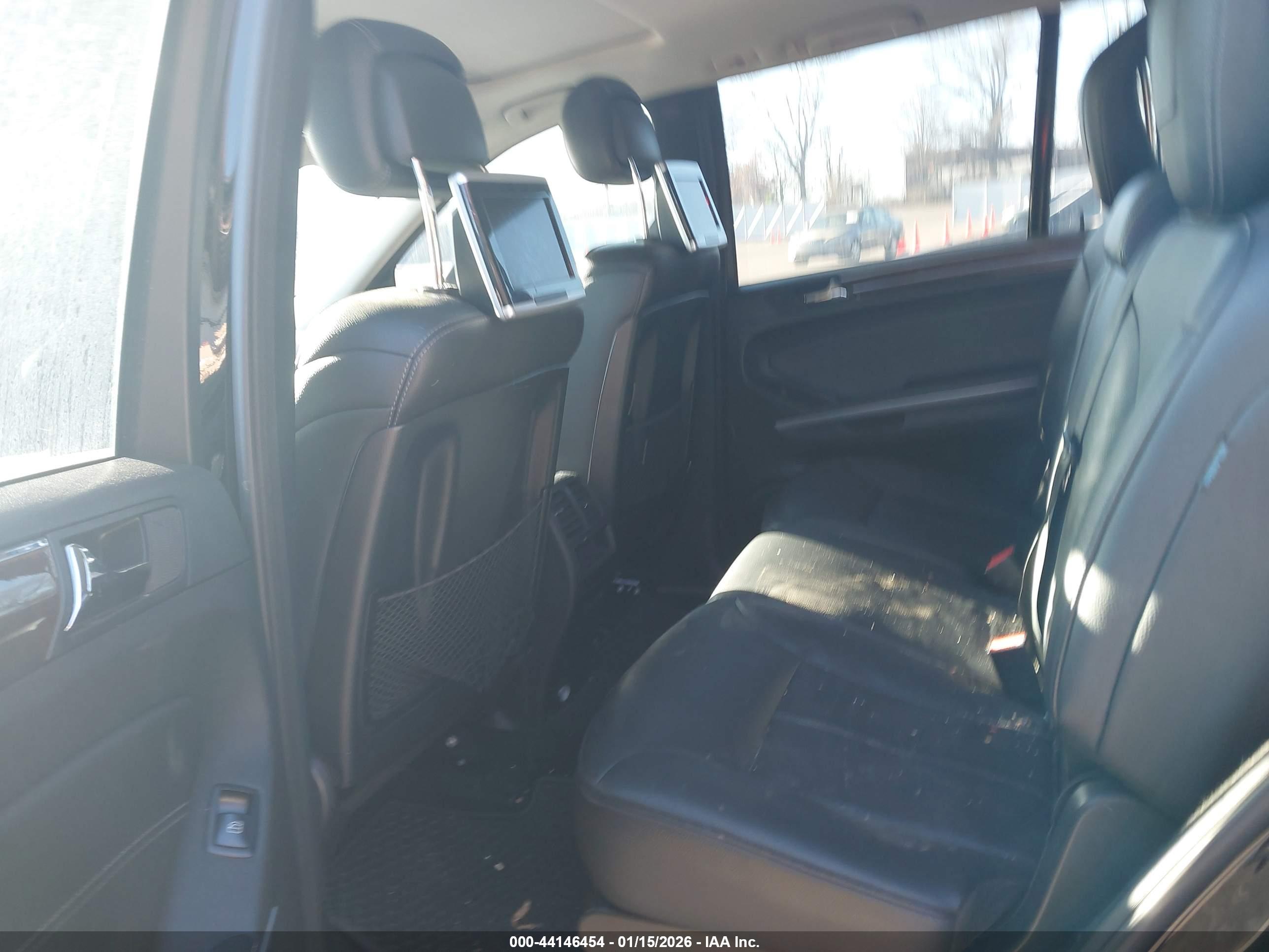 MERCEDES-BENZ GL image 8