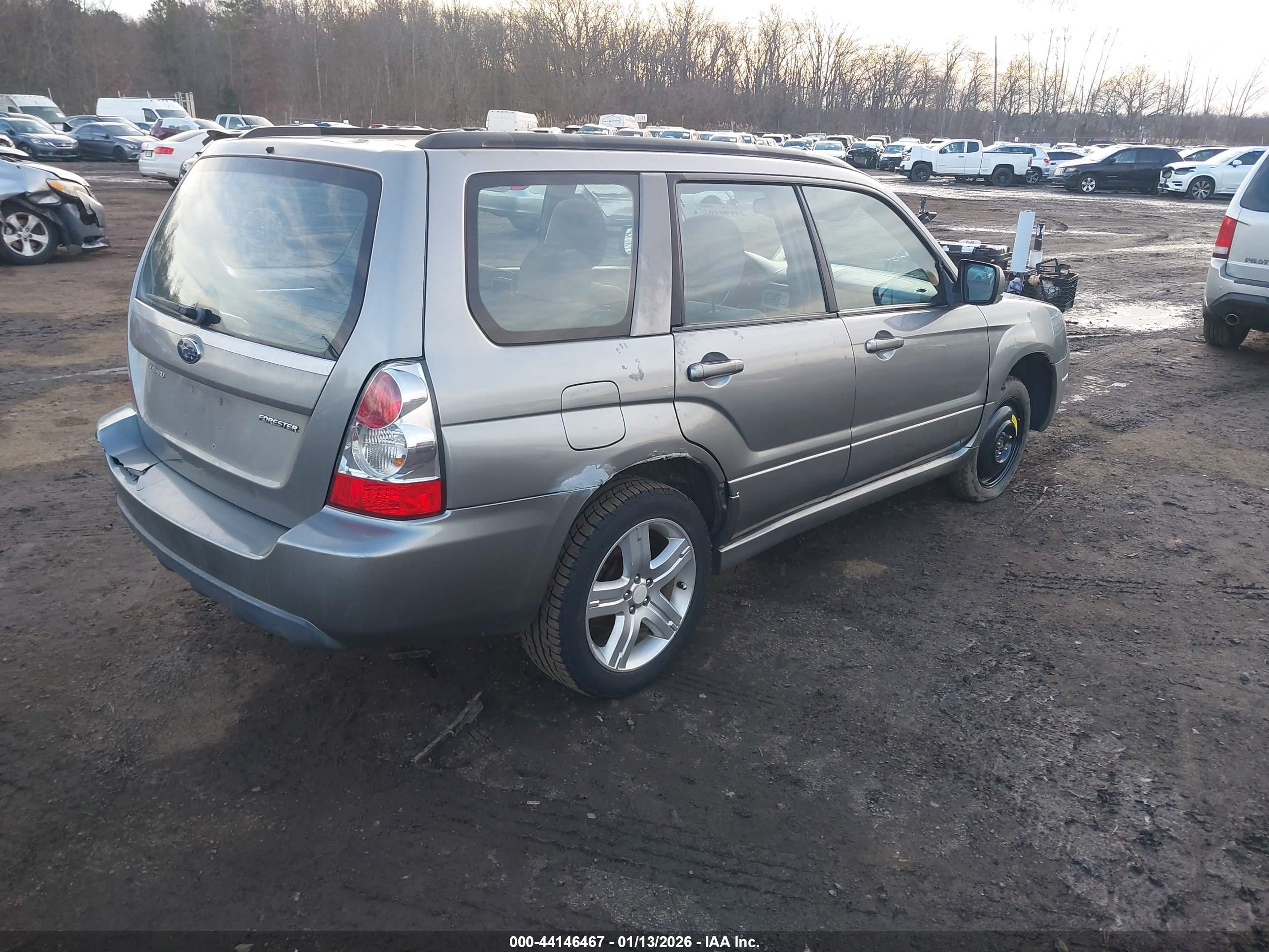 SUBARU FORESTER image 4