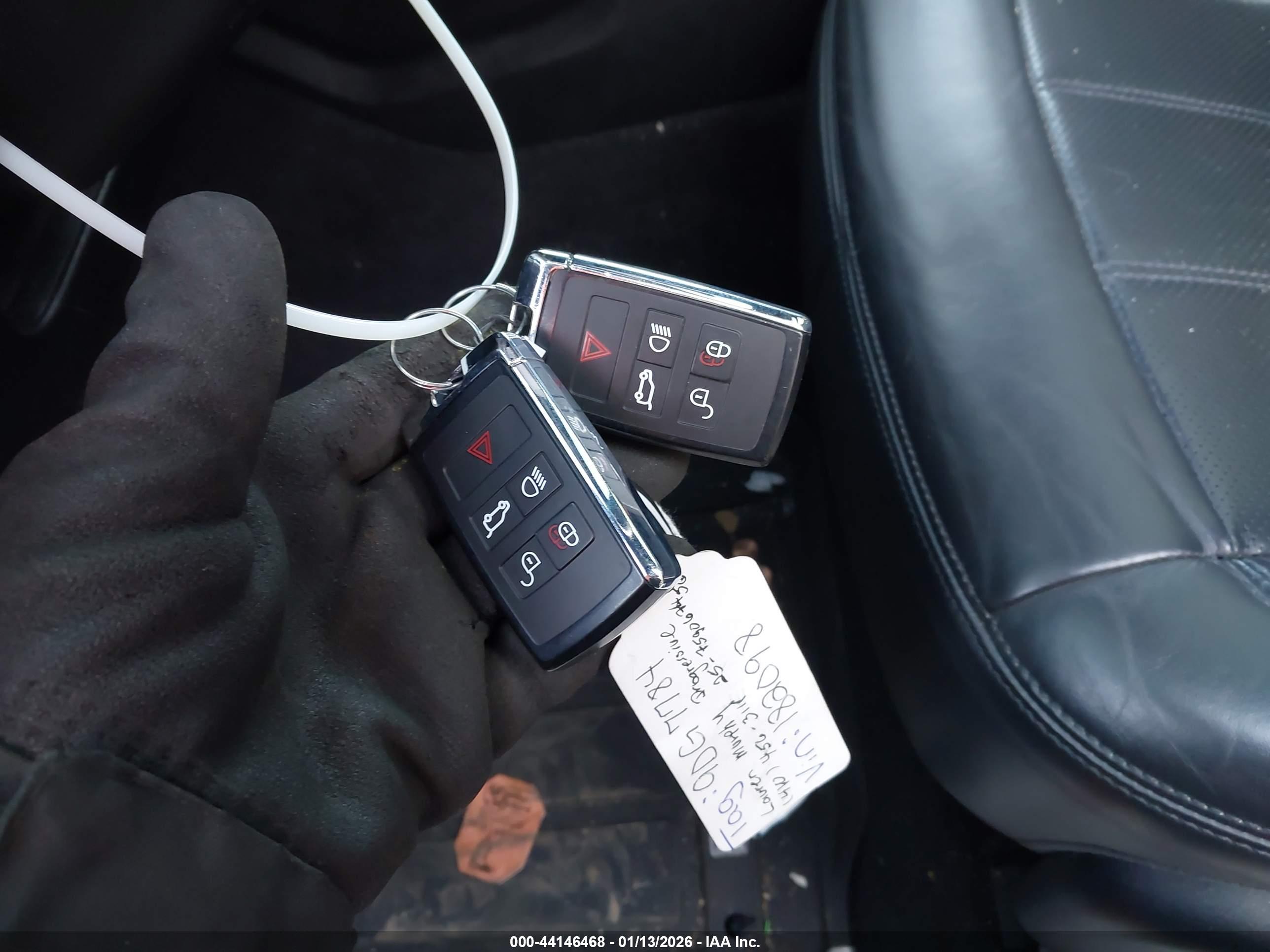 LAND ROVER image 11