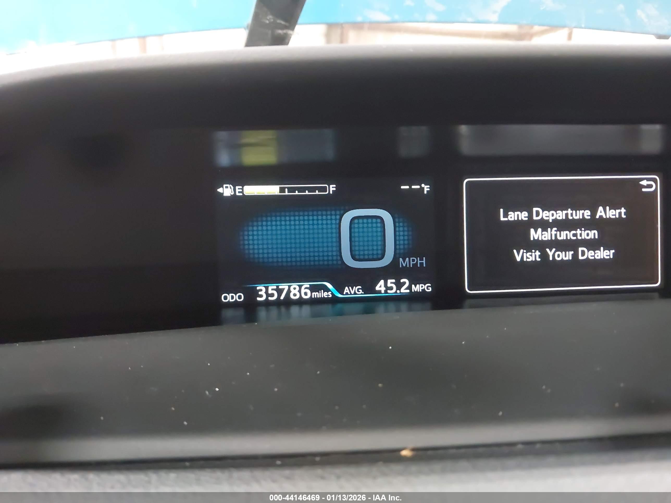 TOYOTA PRIUS image 7