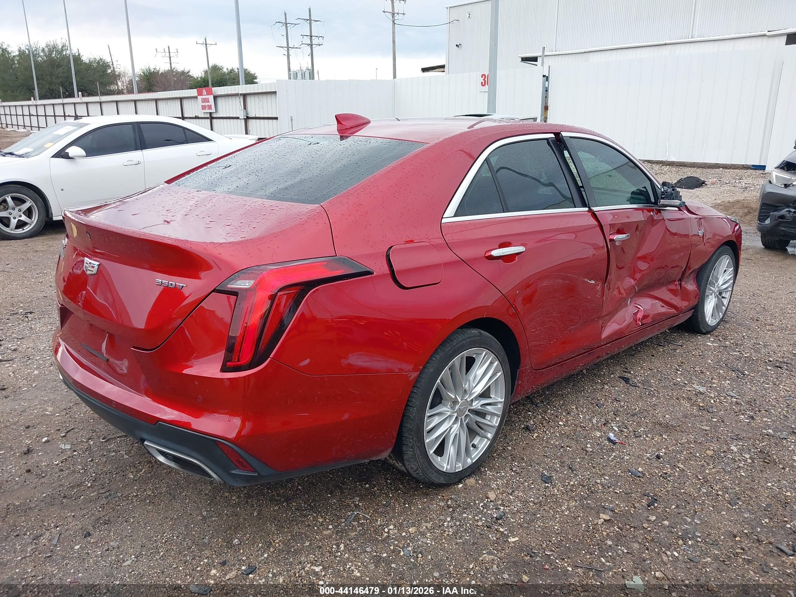 CADILLAC CT4 image 4