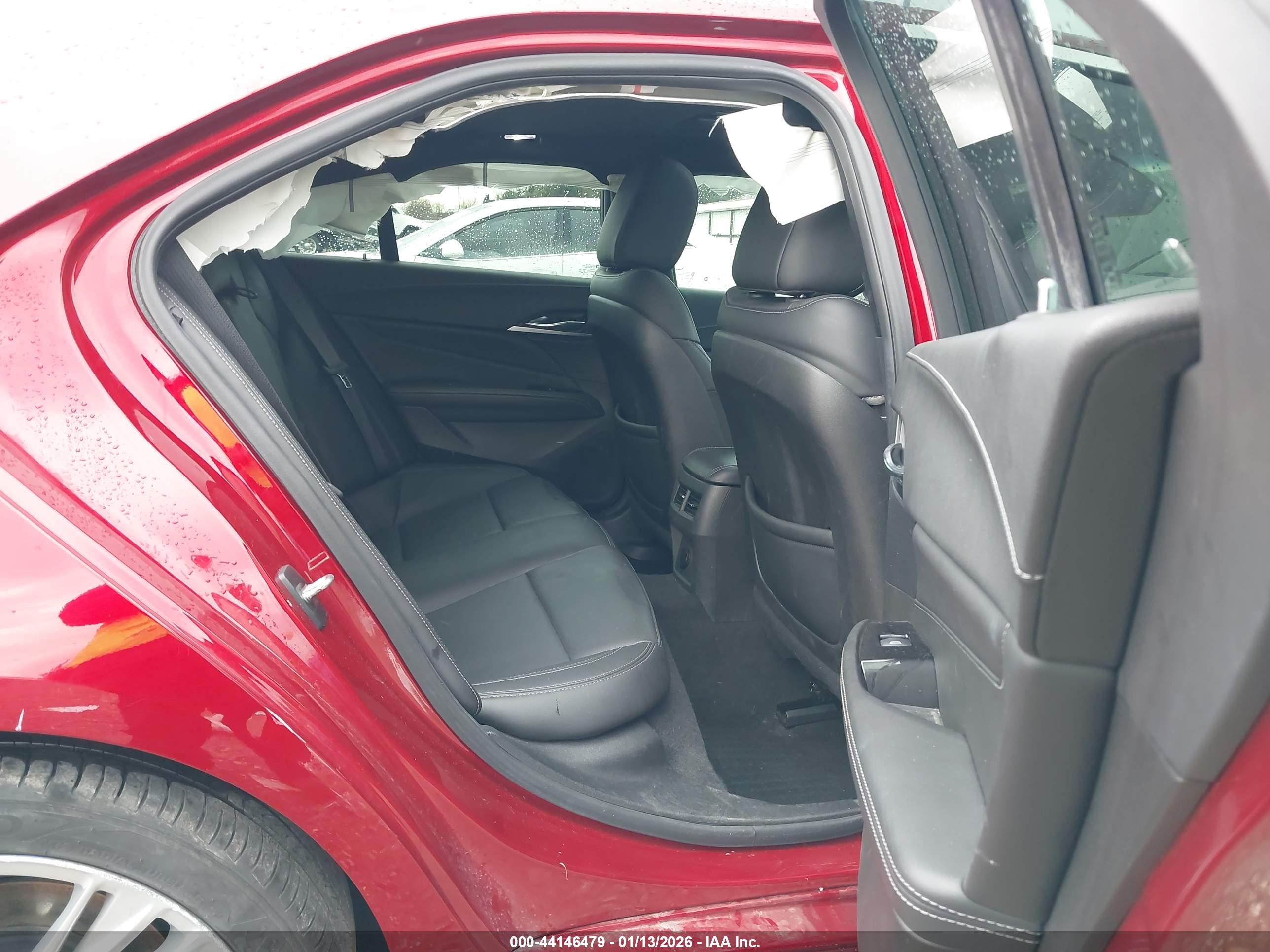 CADILLAC CT4 image 8