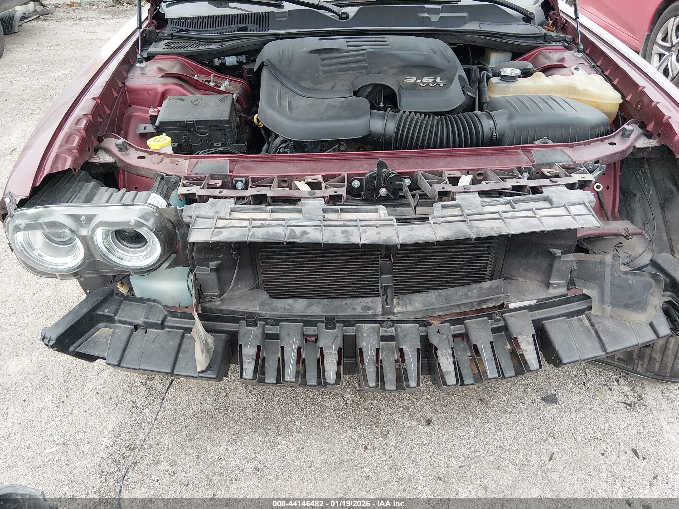 DODGE CHALLENGER image 6