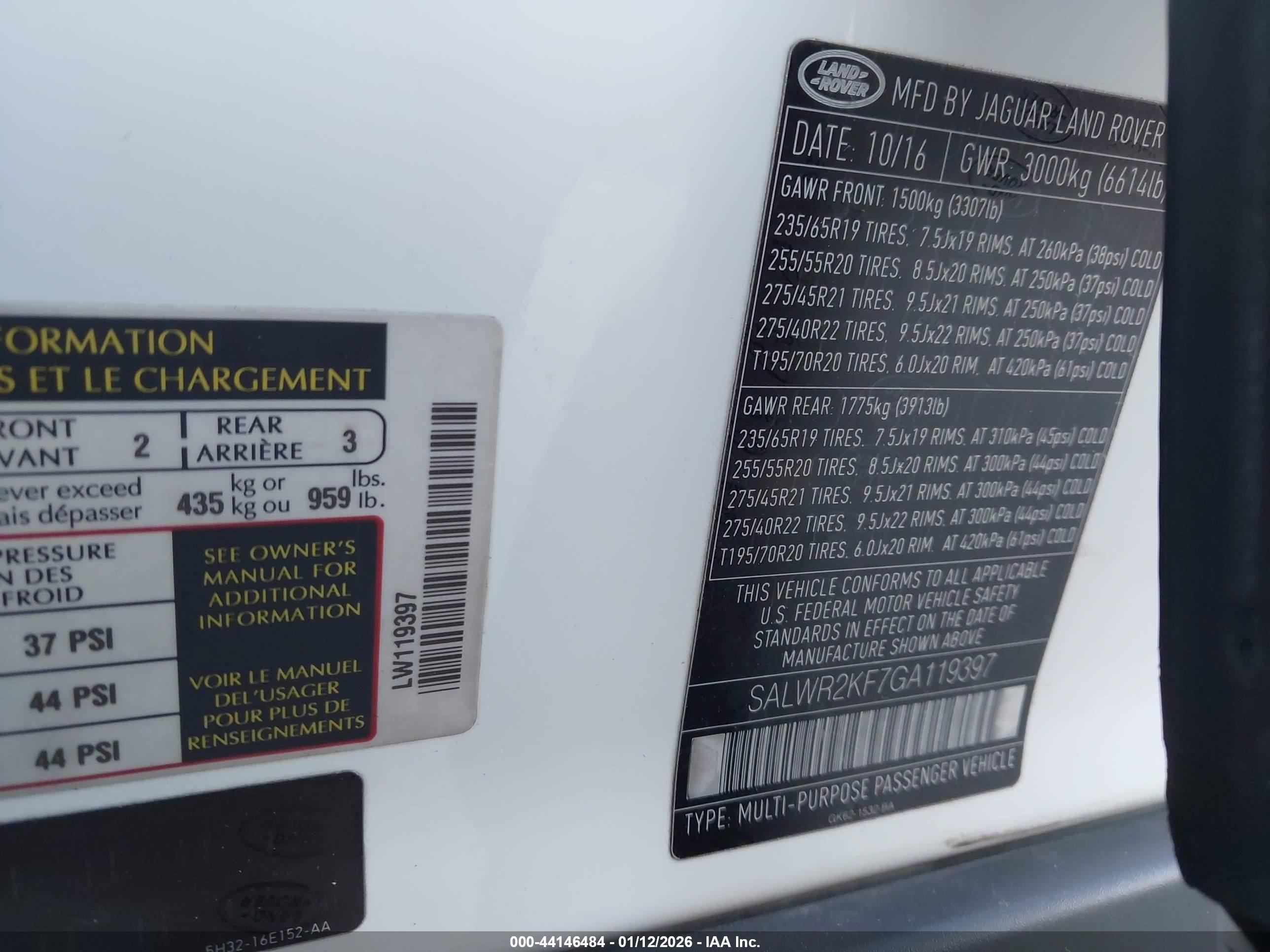 LAND ROVER image 9