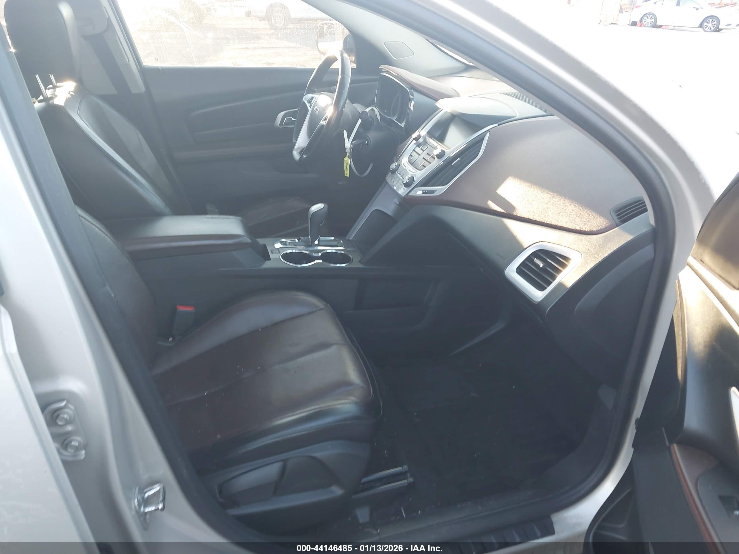 GMC TERRAIN image 5
