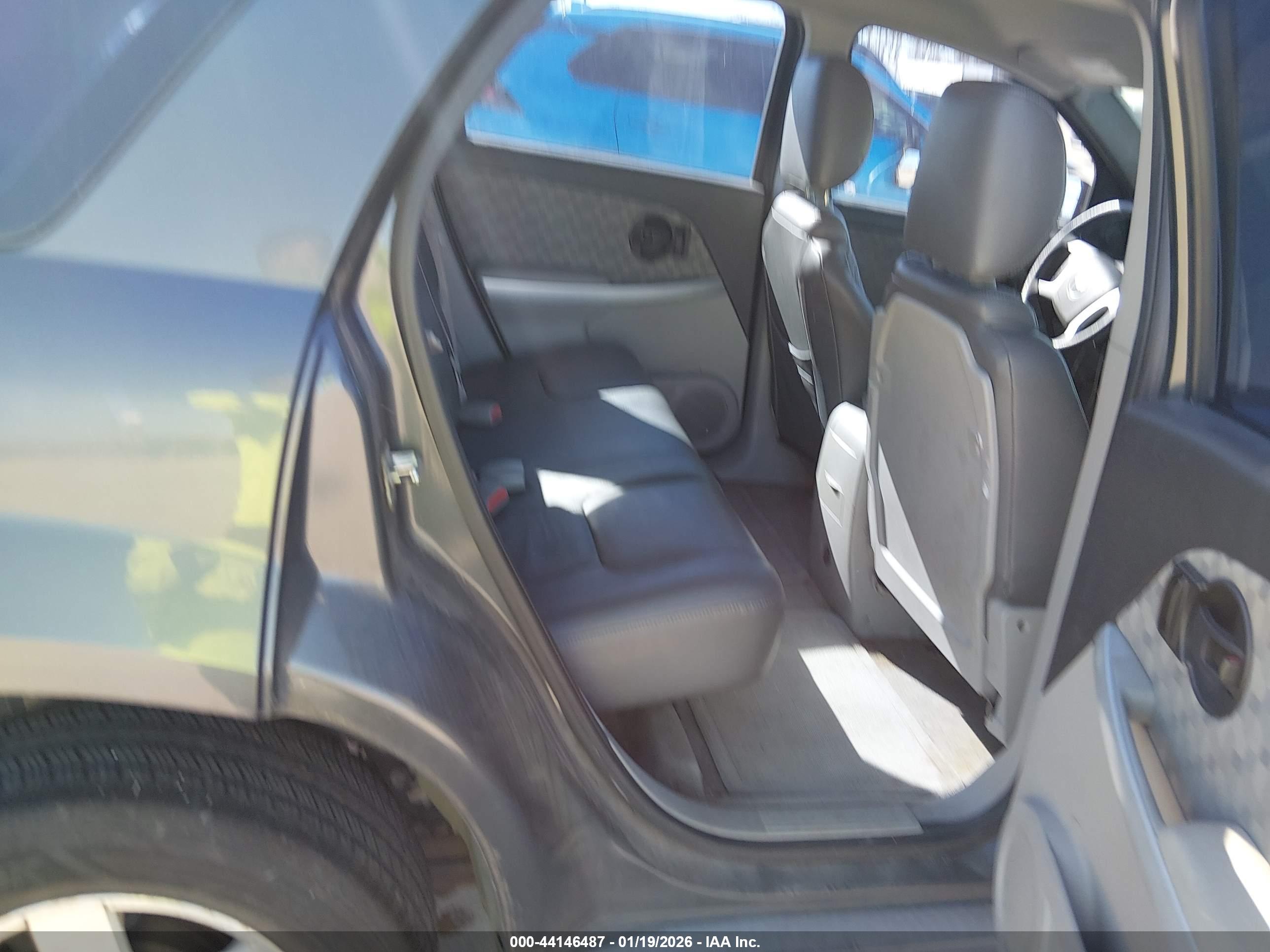 CHEVROLET EQUINOX image 8