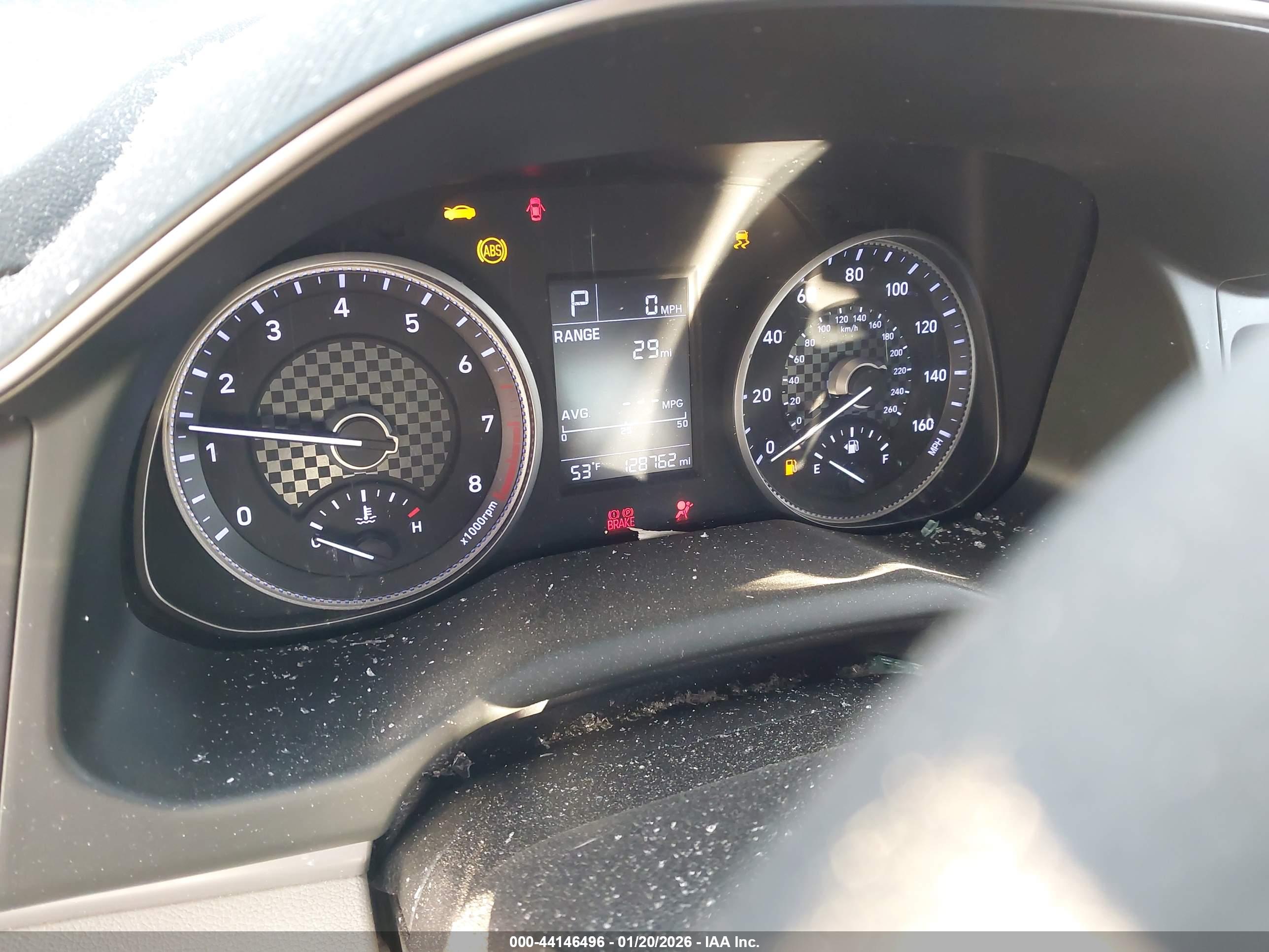 HYUNDAI ELANTRA image 7