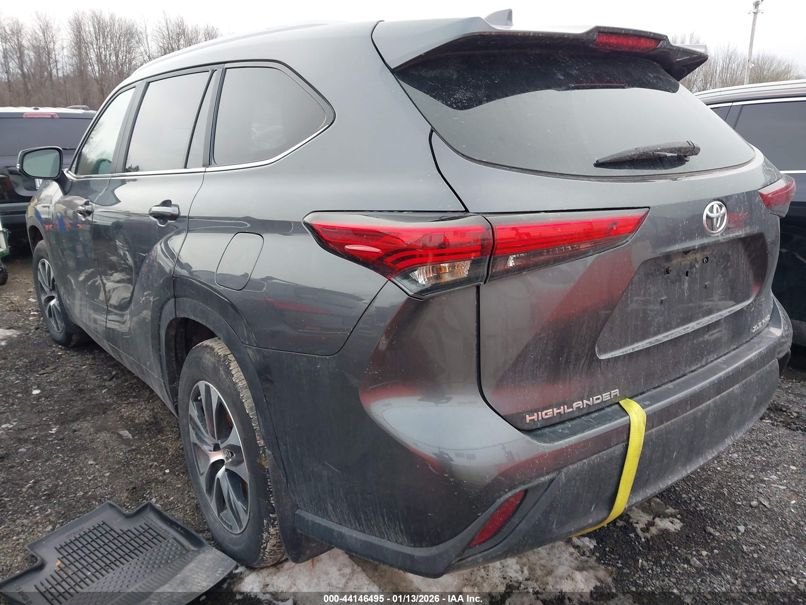 TOYOTA HIGHLANDER image 3