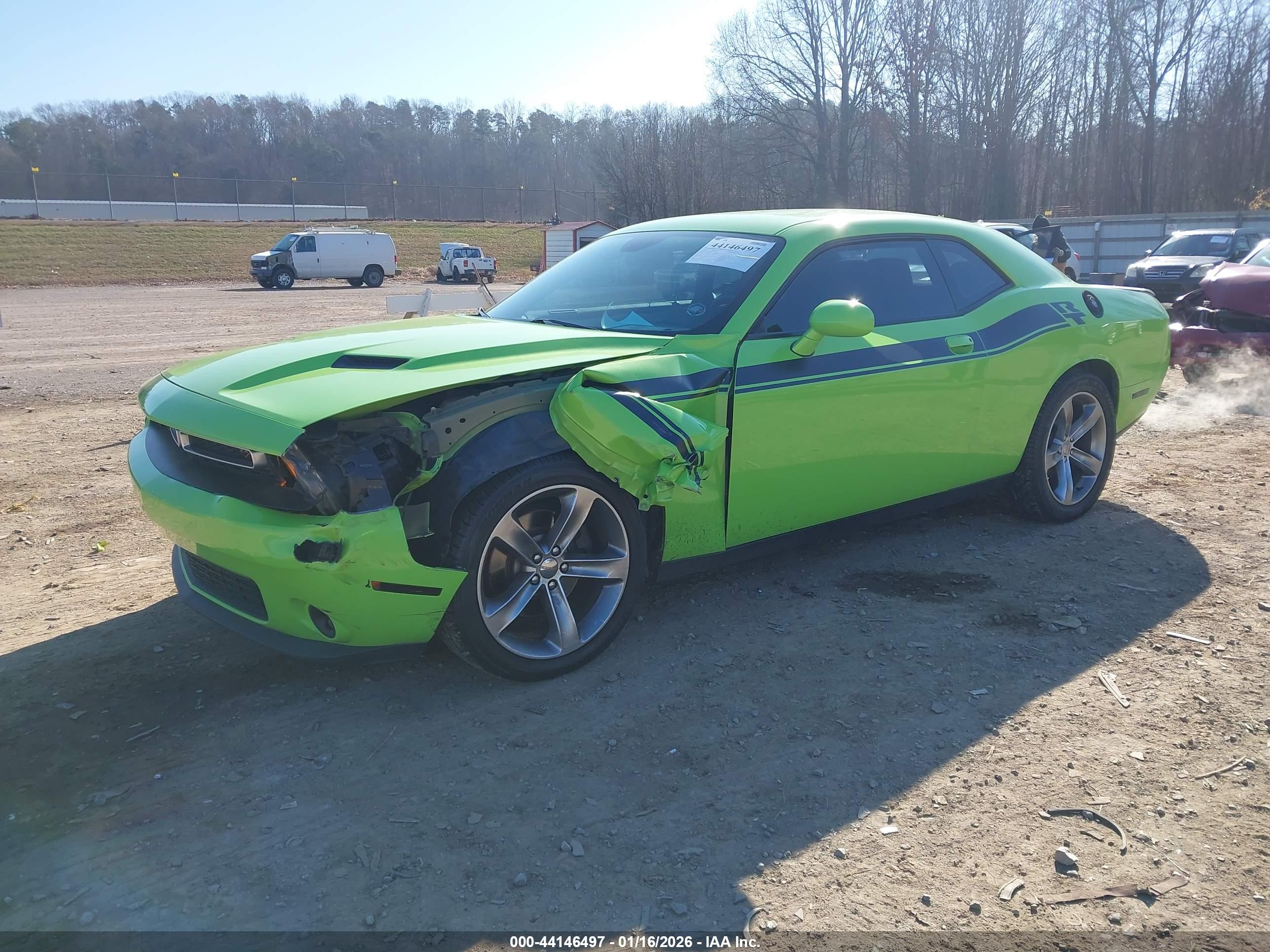 DODGE CHALLENGER image 2