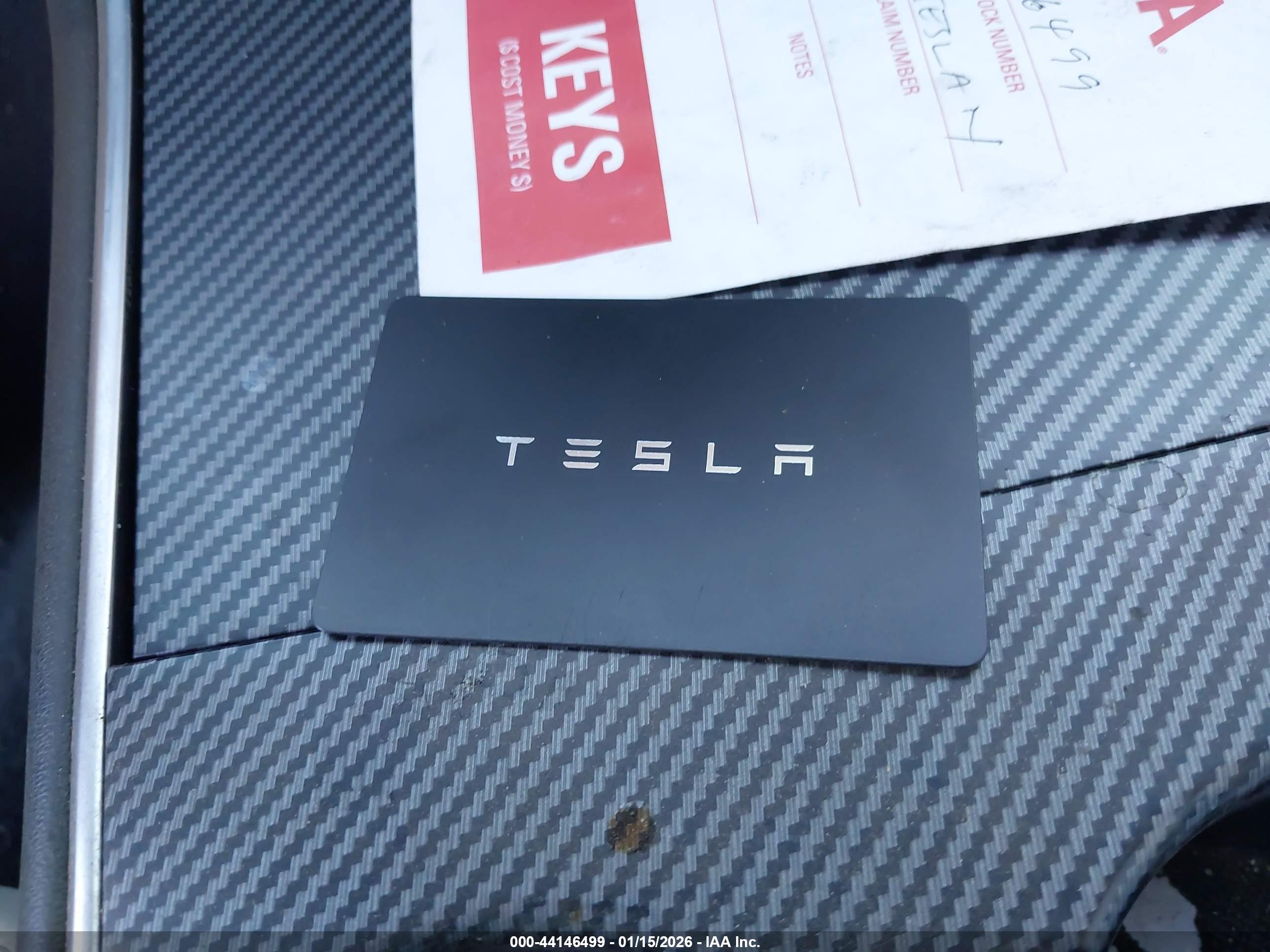 TESLA MODEL image 11