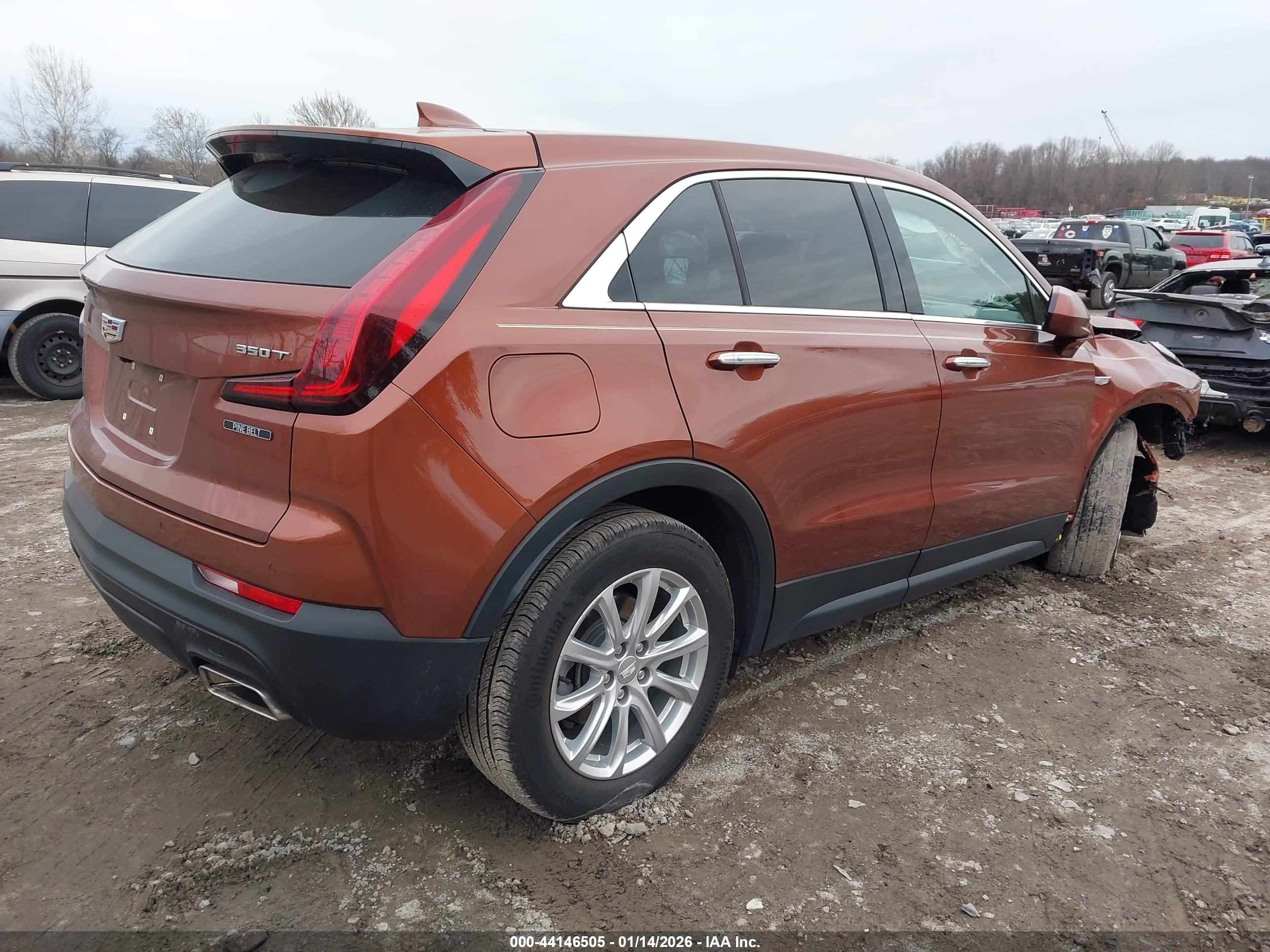 CADILLAC XT4 image 4