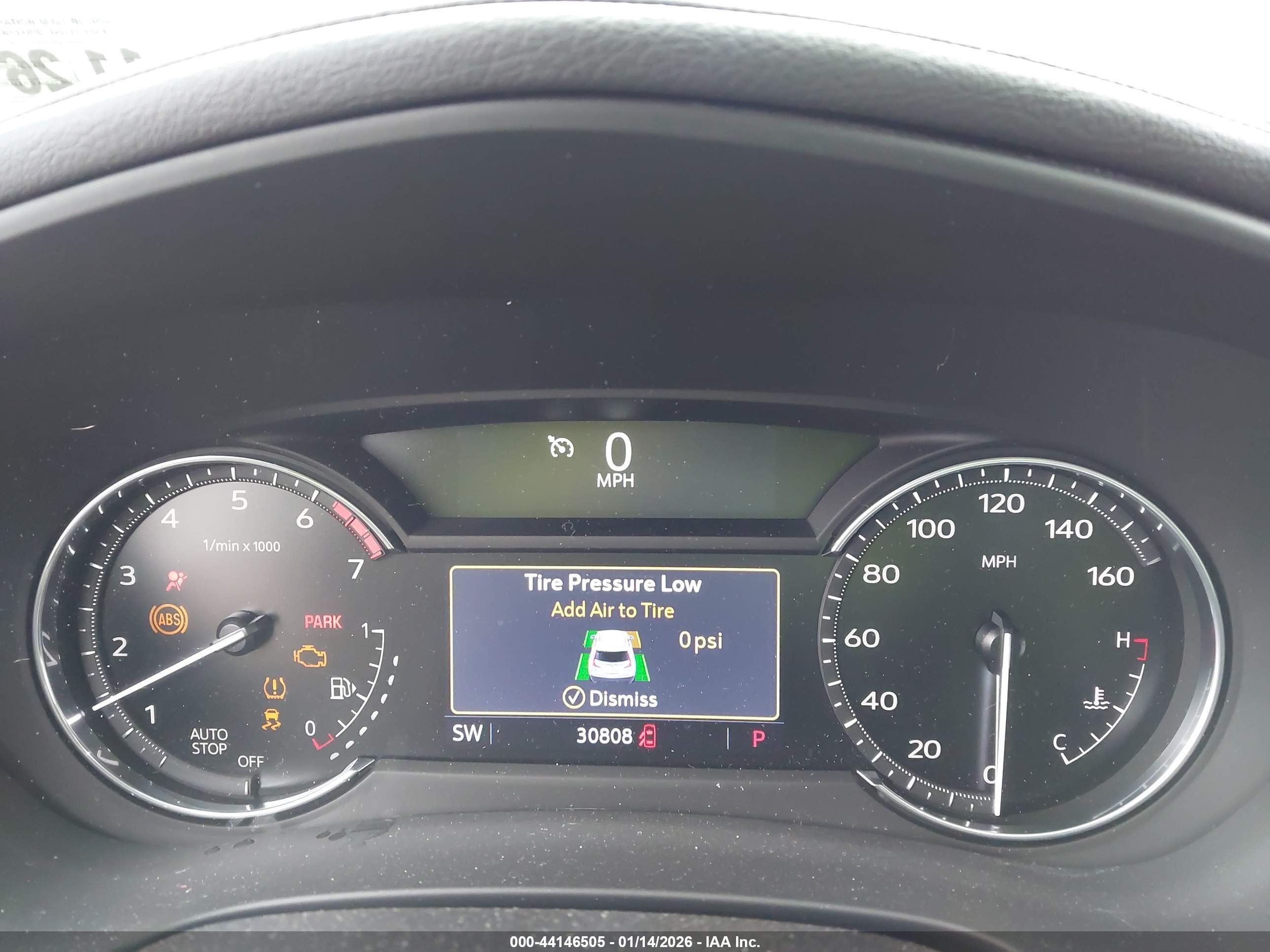 CADILLAC XT4 image 7
