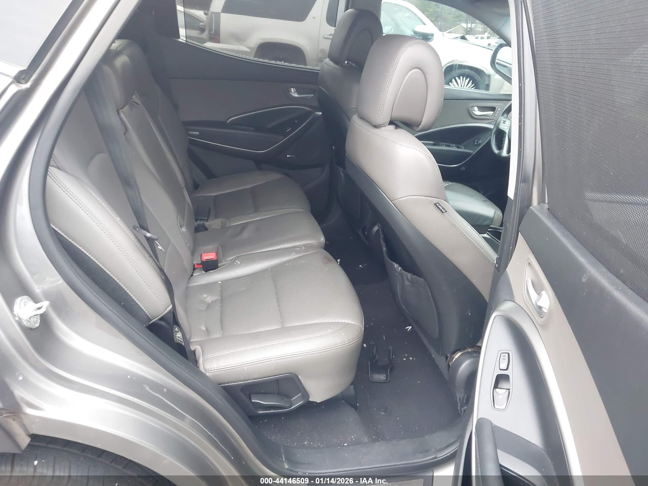HYUNDAI SANTA image 8