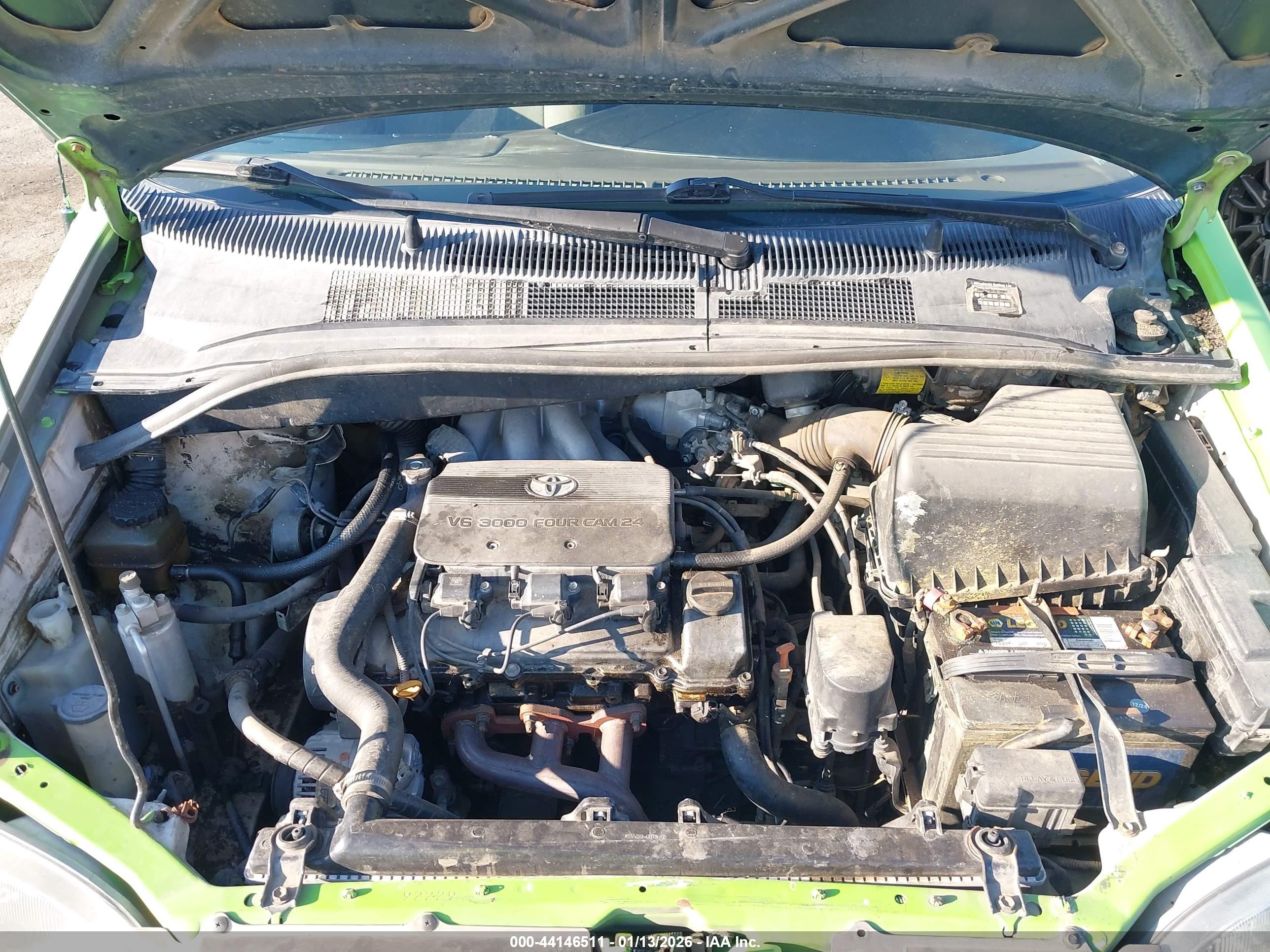 TOYOTA SIENNA image 10