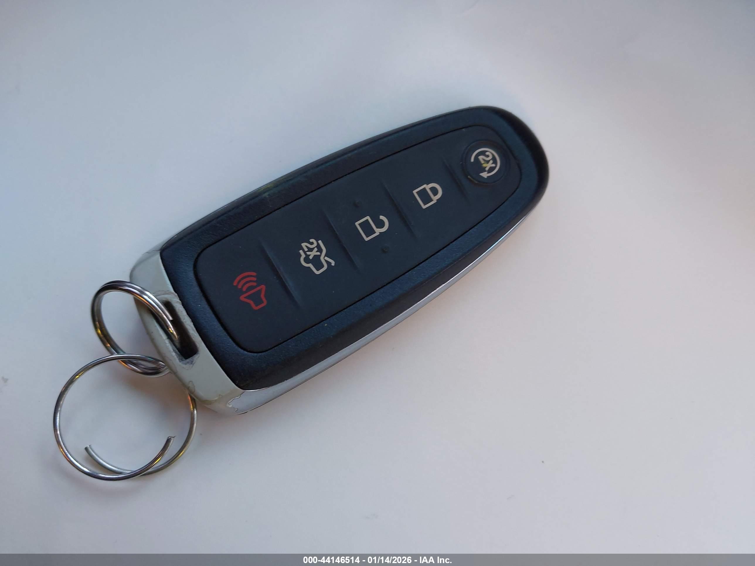 FORD EXPLORER image 11