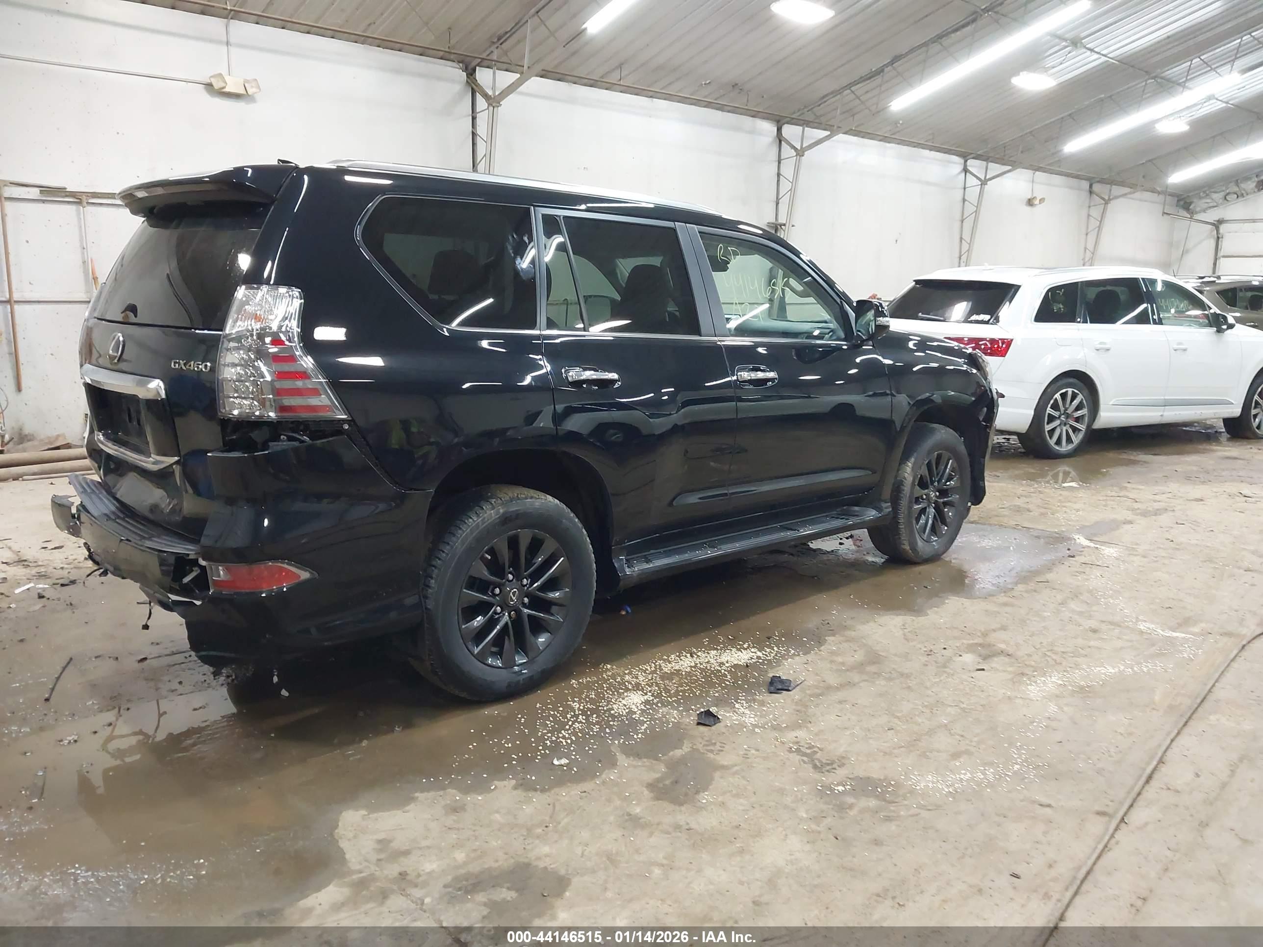 LEXUS GX image 4