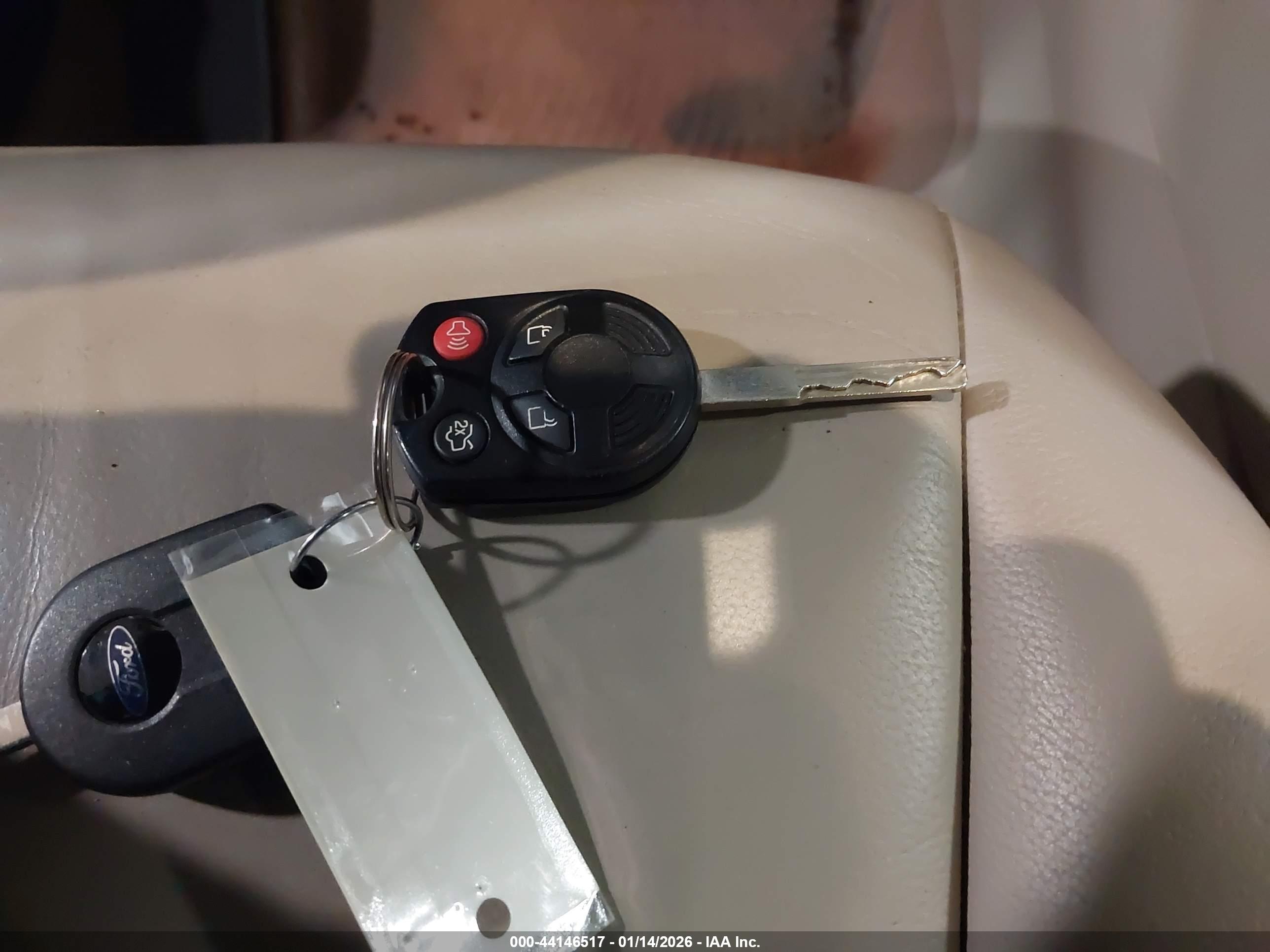 FORD ESCAPE image 11