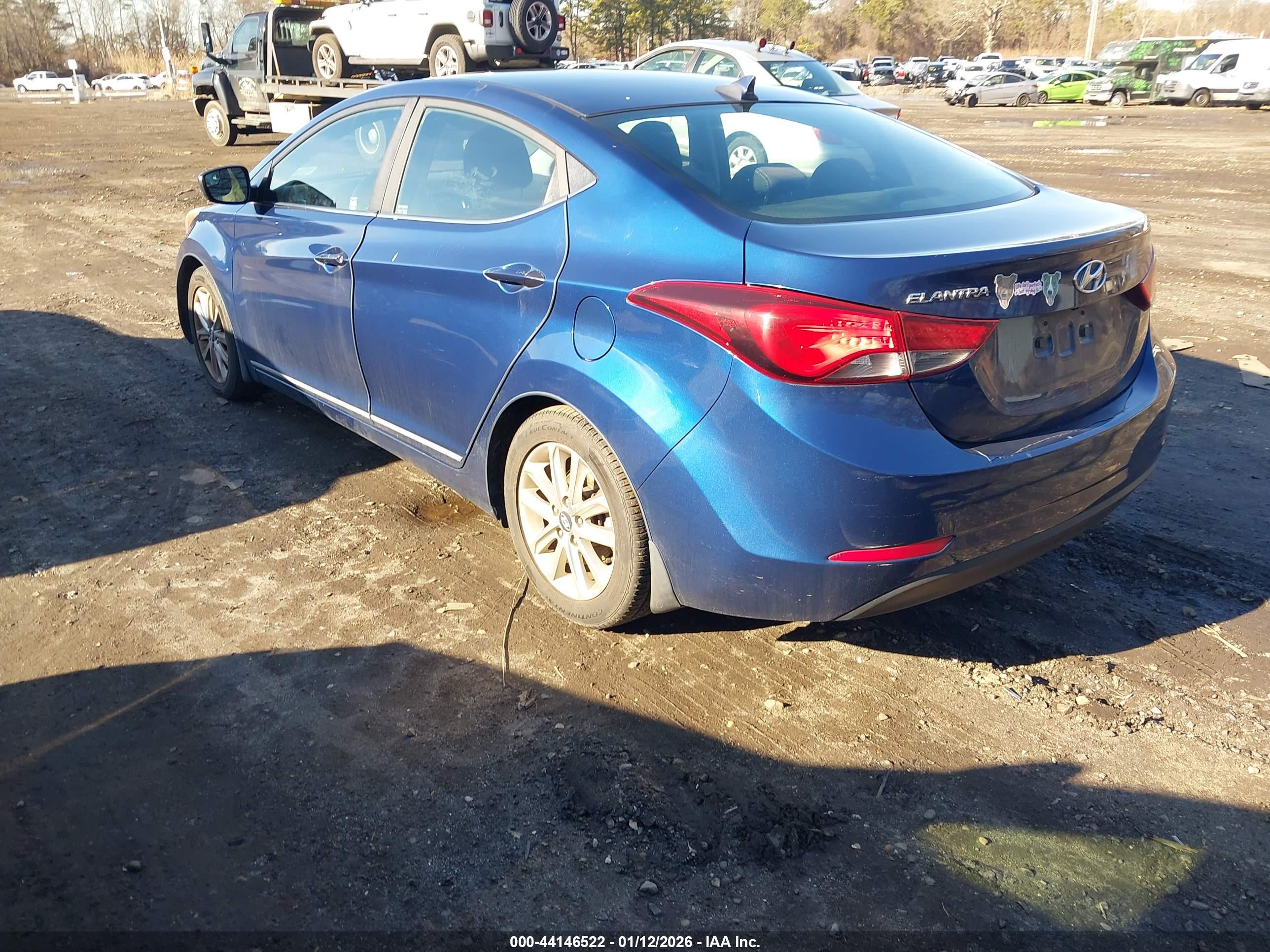 HYUNDAI ELANTRA image 3